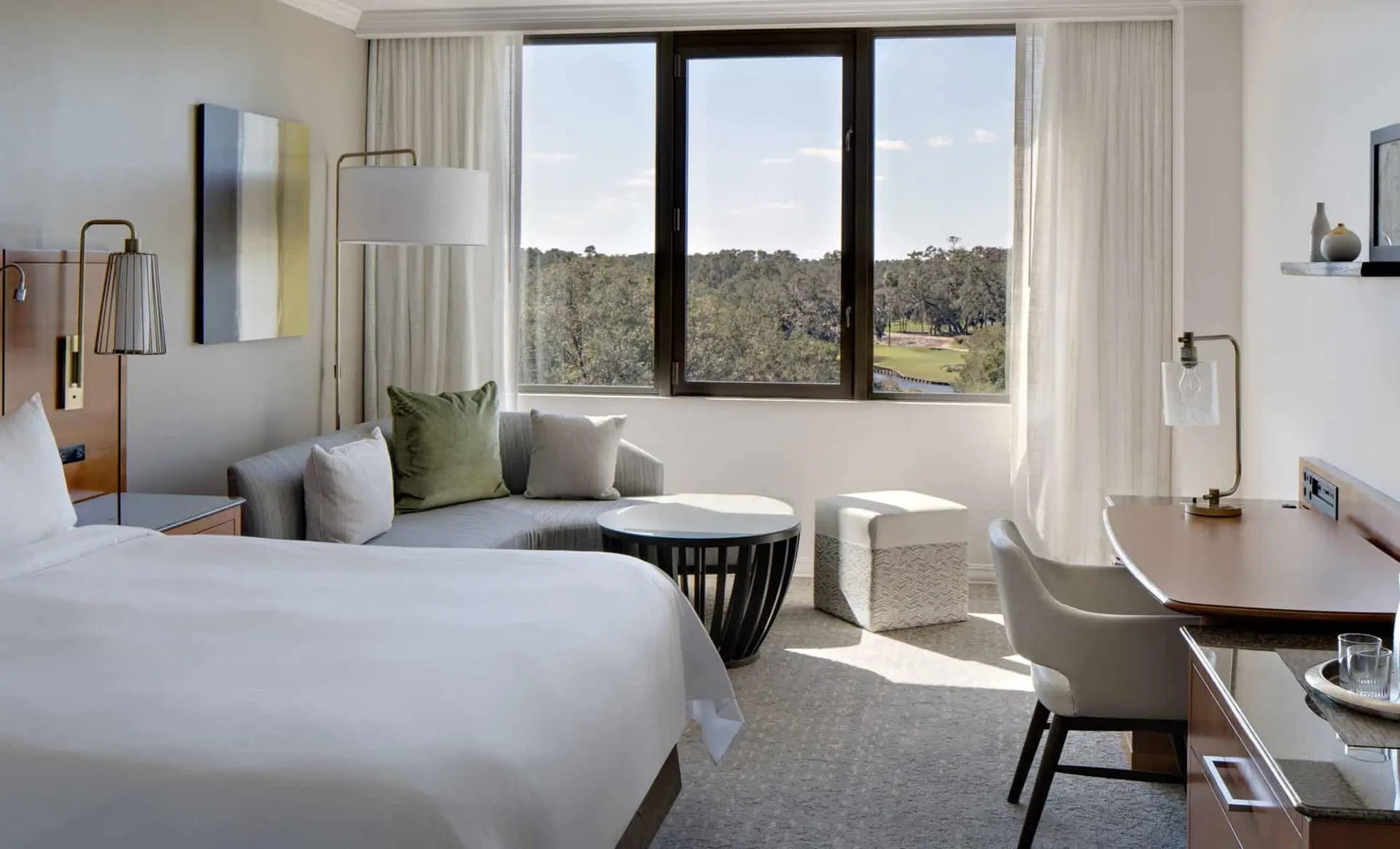 Double bed room at the Sawgrass Marriott Golf Resort & Spa