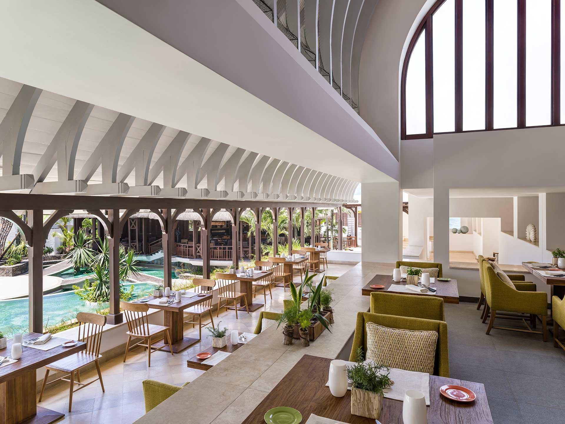 Dining area at the Shangri La Touessrok