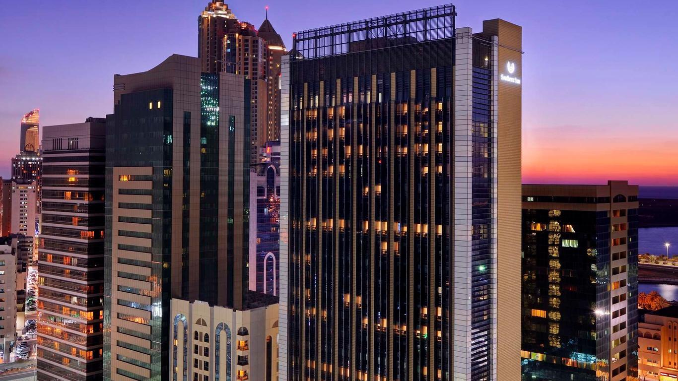 Panoramic view of the Southern Sun - Abu Dhabi building
