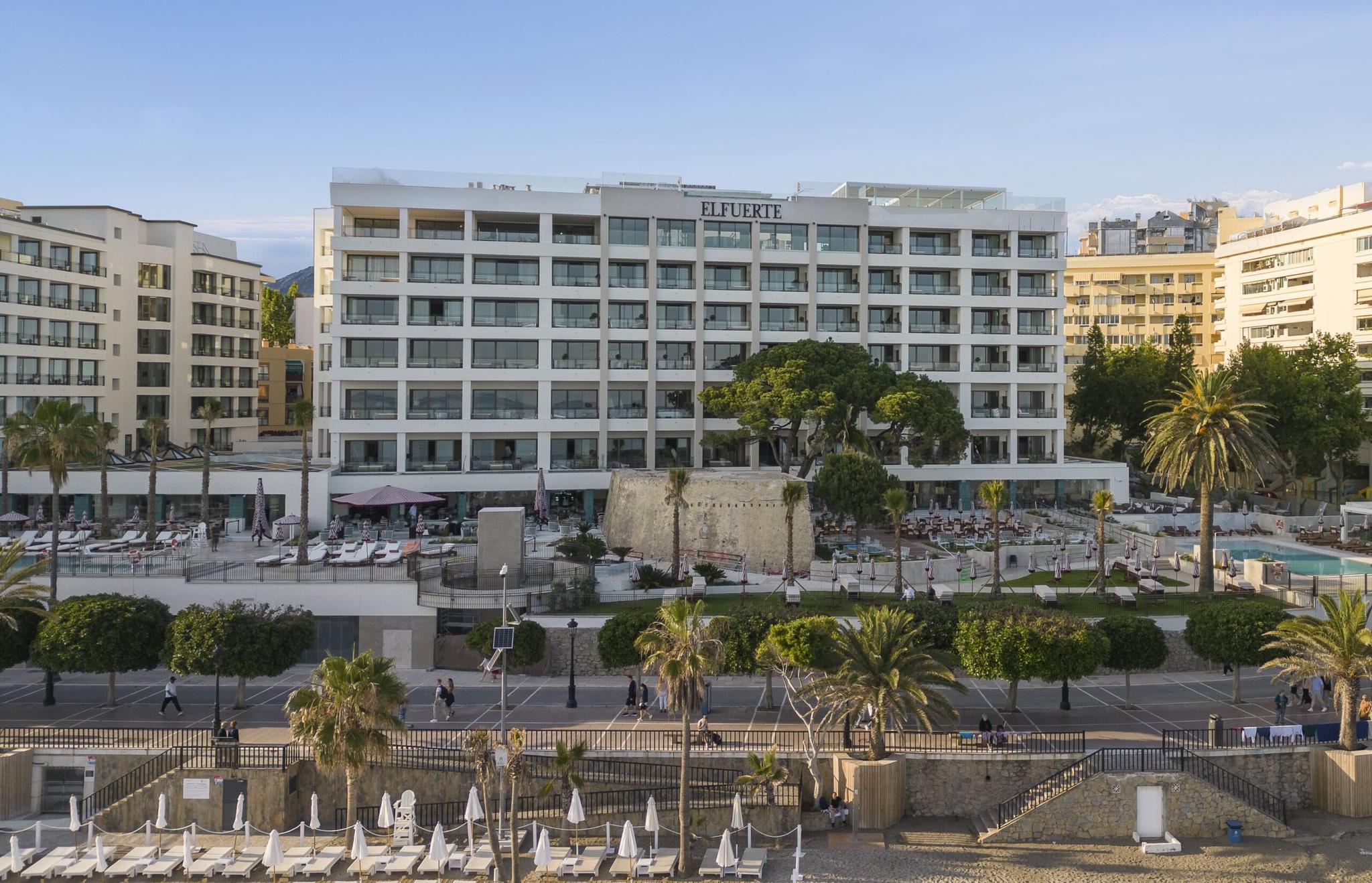 Panoramic view of the Hotel El Fuerte Marbella building