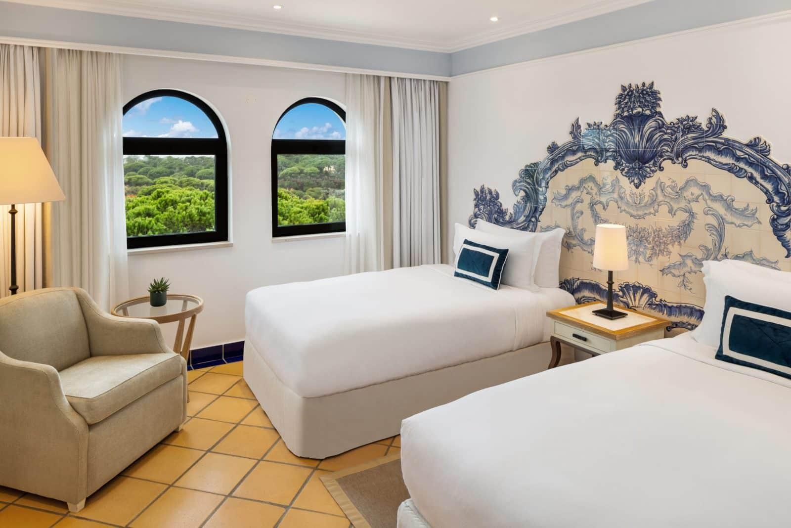 Twin bed room at the Pine Cliffs Resort