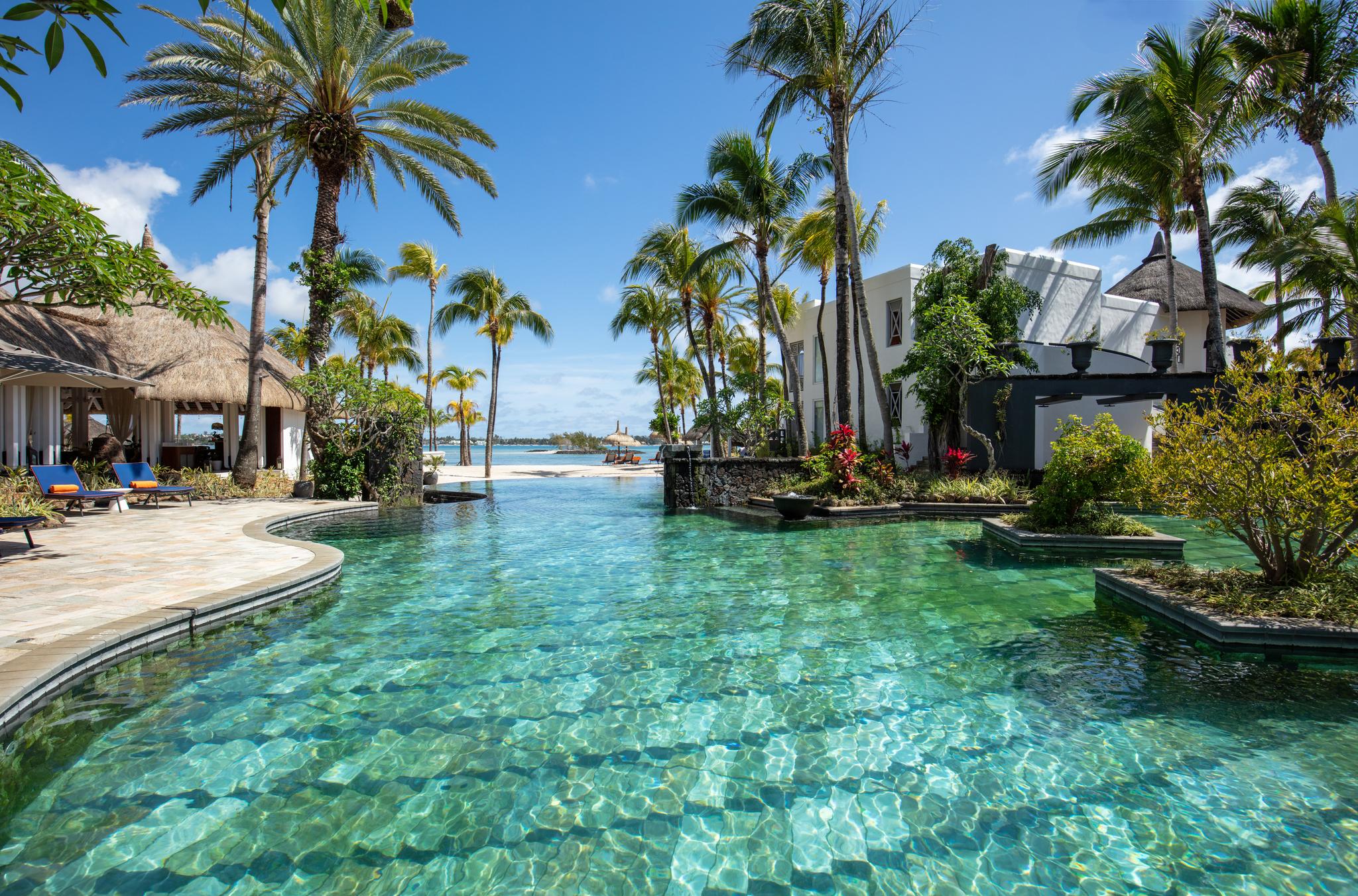 Outdoor swimming pool at Shangri La Touessrok