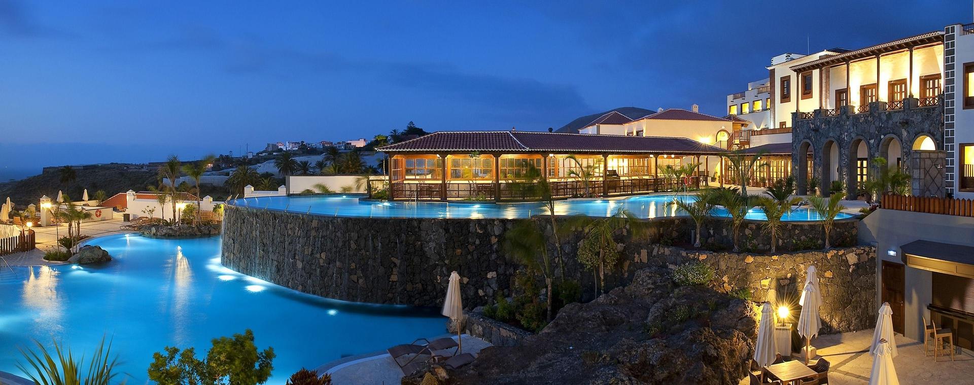 Panoramic view of the Melia Hacienda Del Conde outdoor pool