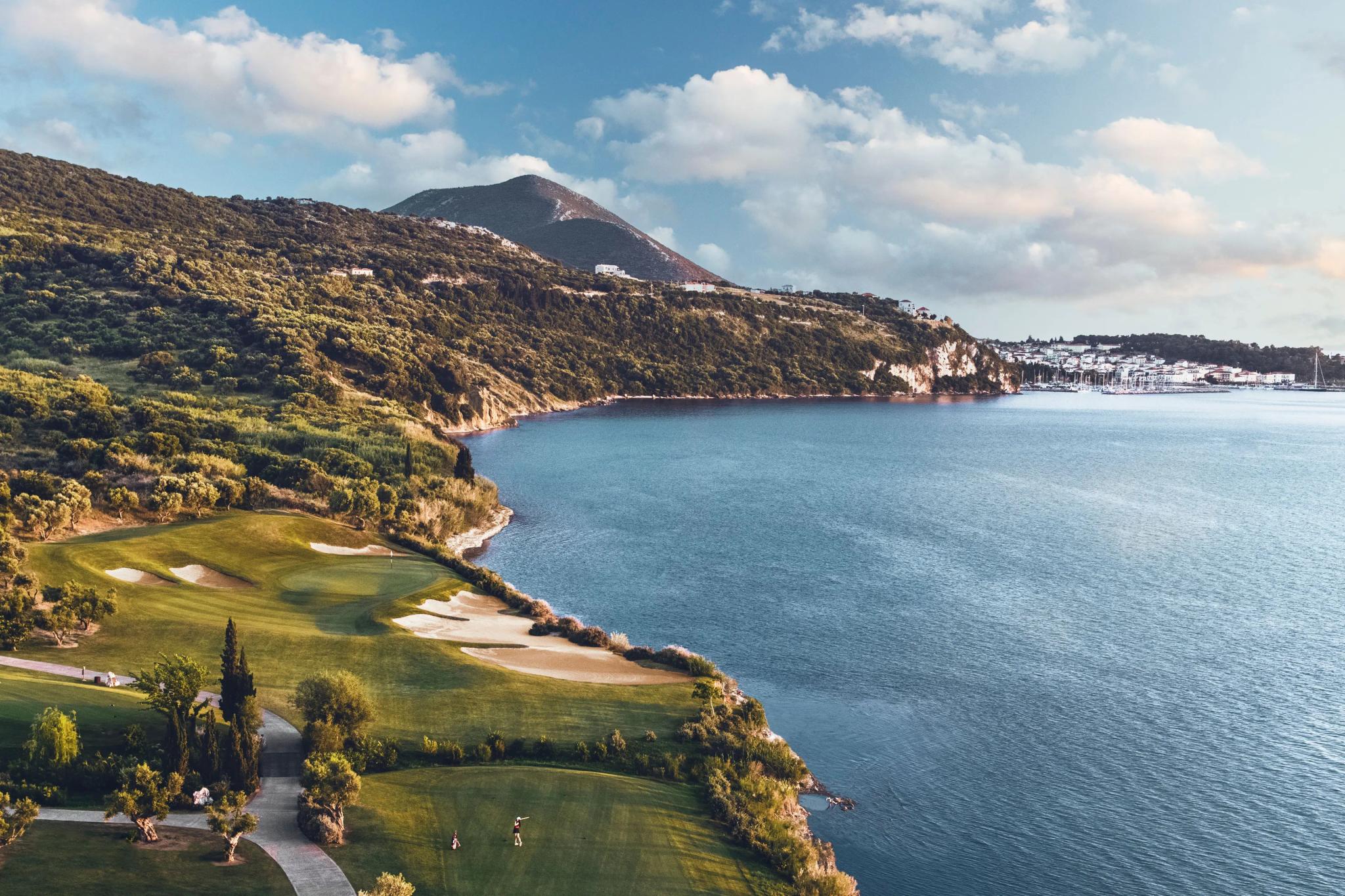 A well maintained coastal fairway