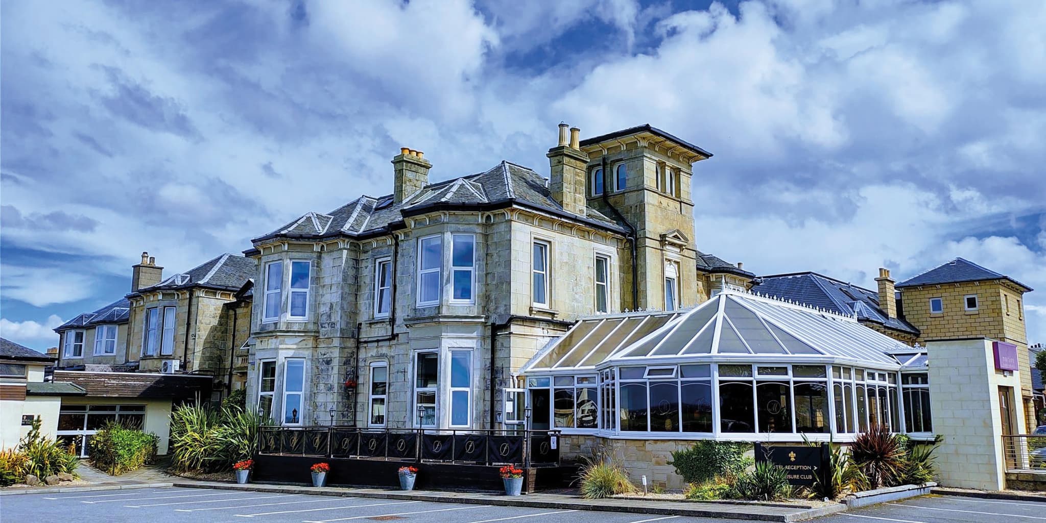 Panoramic view of the Fairfield House Hotel building