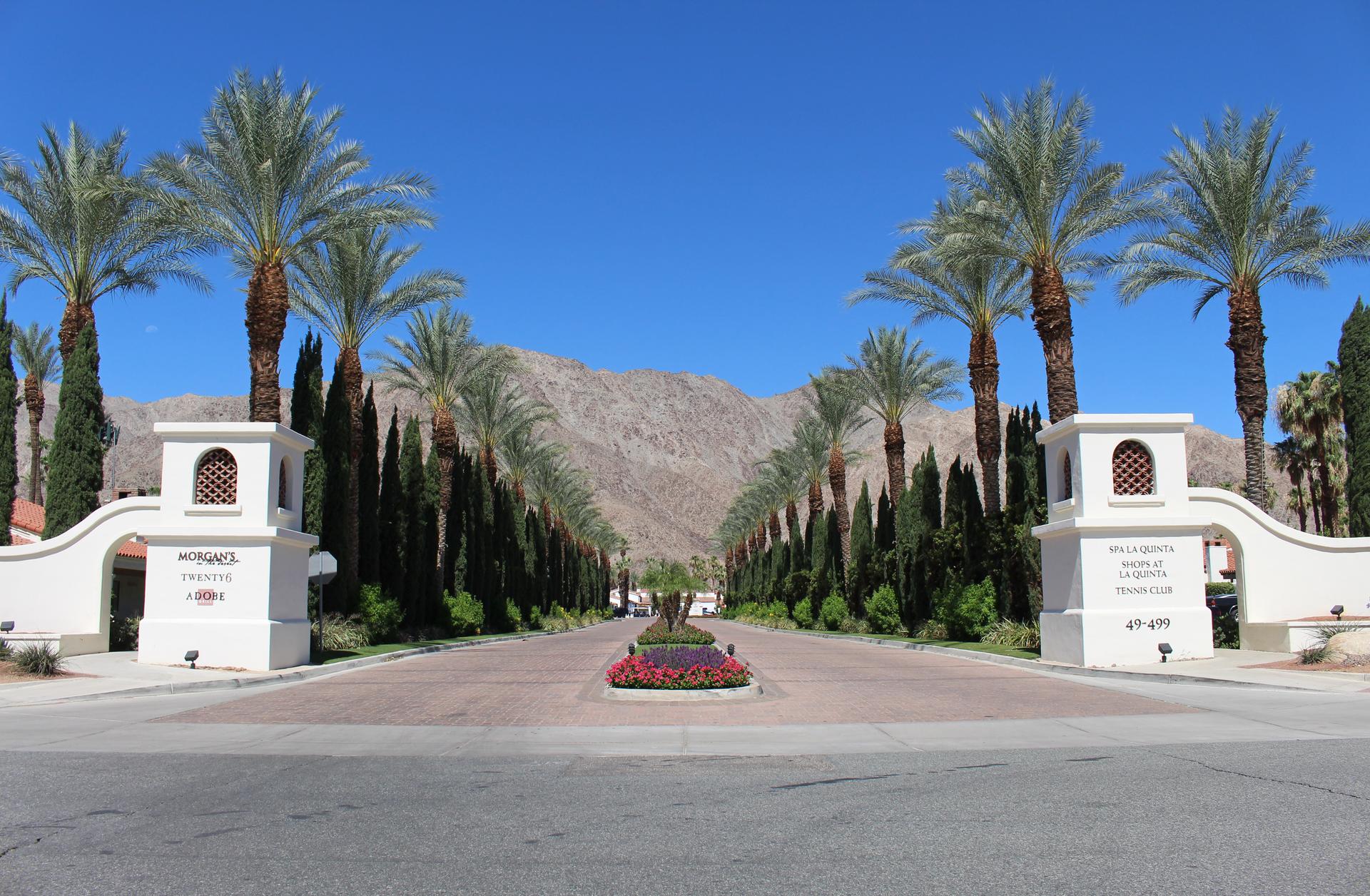 Driveway towards La Quinta Resort & Club