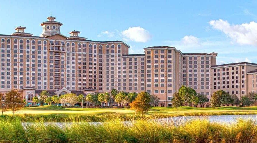 Panoramic view of the Rosen Shingle Creek