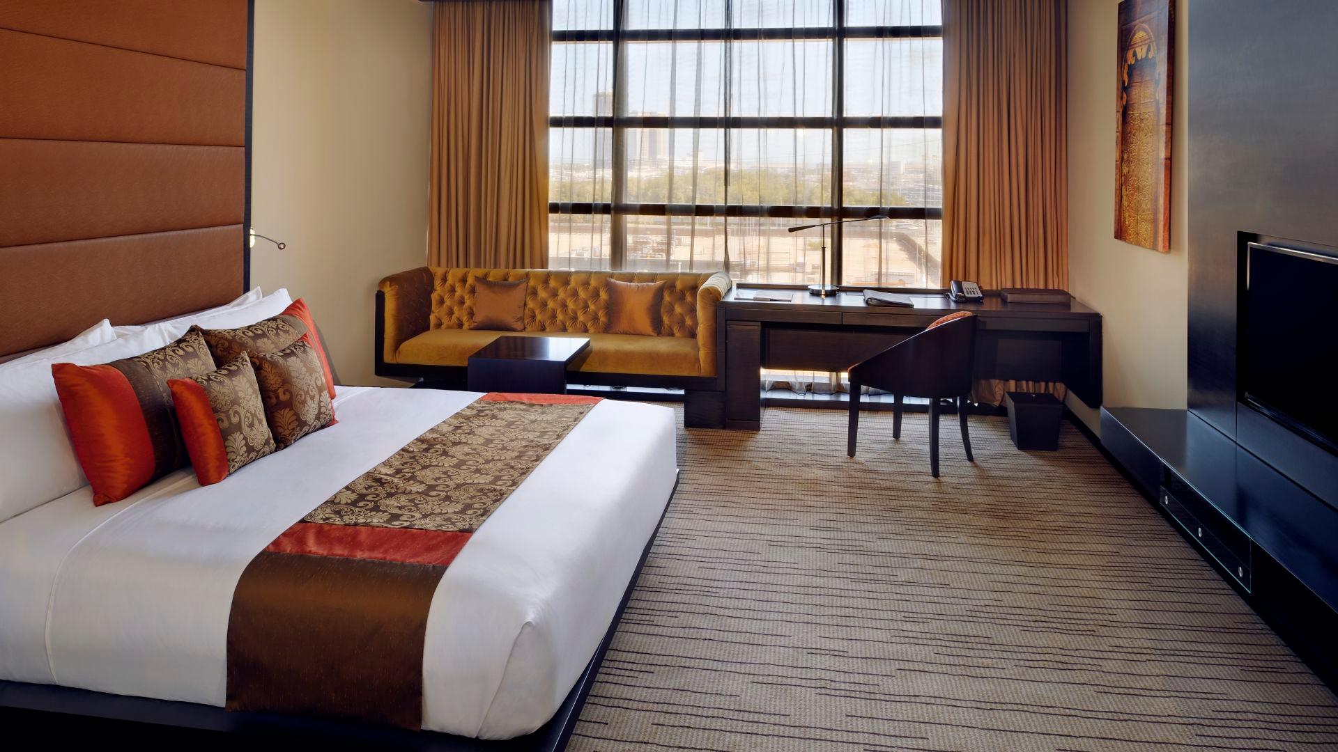 Double bed suite at Southern Sun - Abu Dhabi