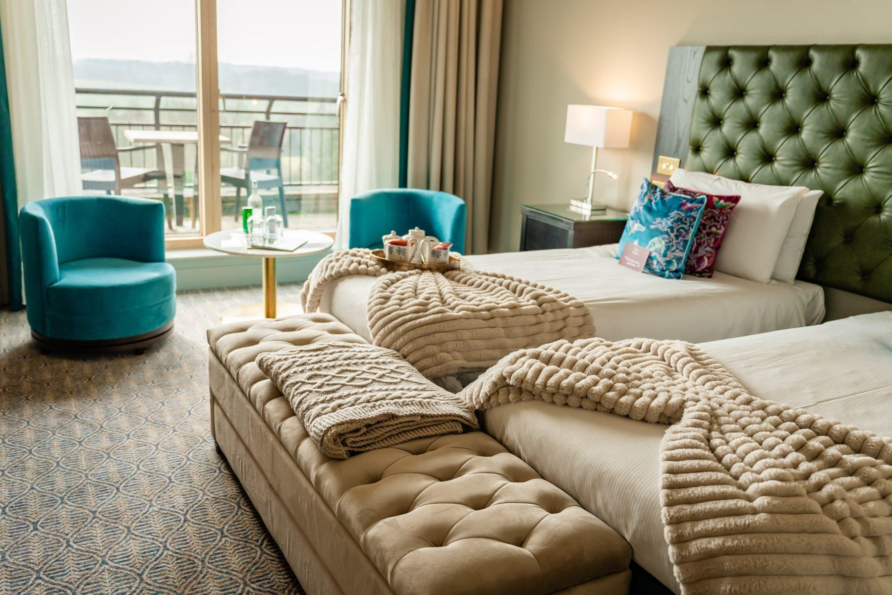 Twin room with a balcony