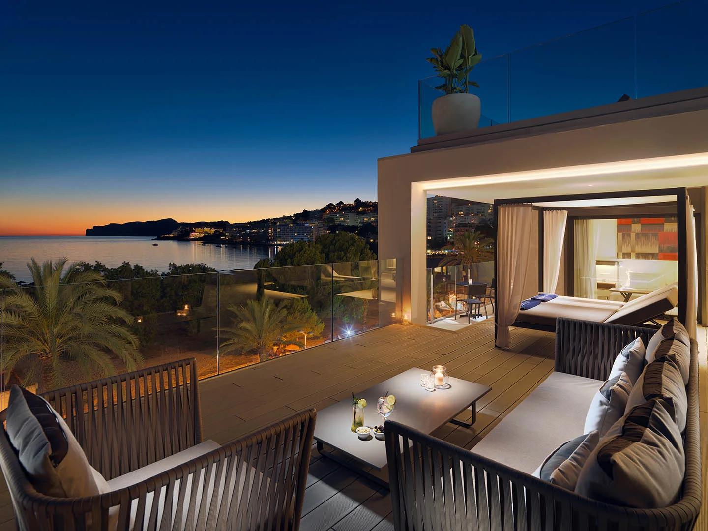 Large balcony as part of a suite at H10 Casa Del Mar with sunbeds and an outdoor lounging area