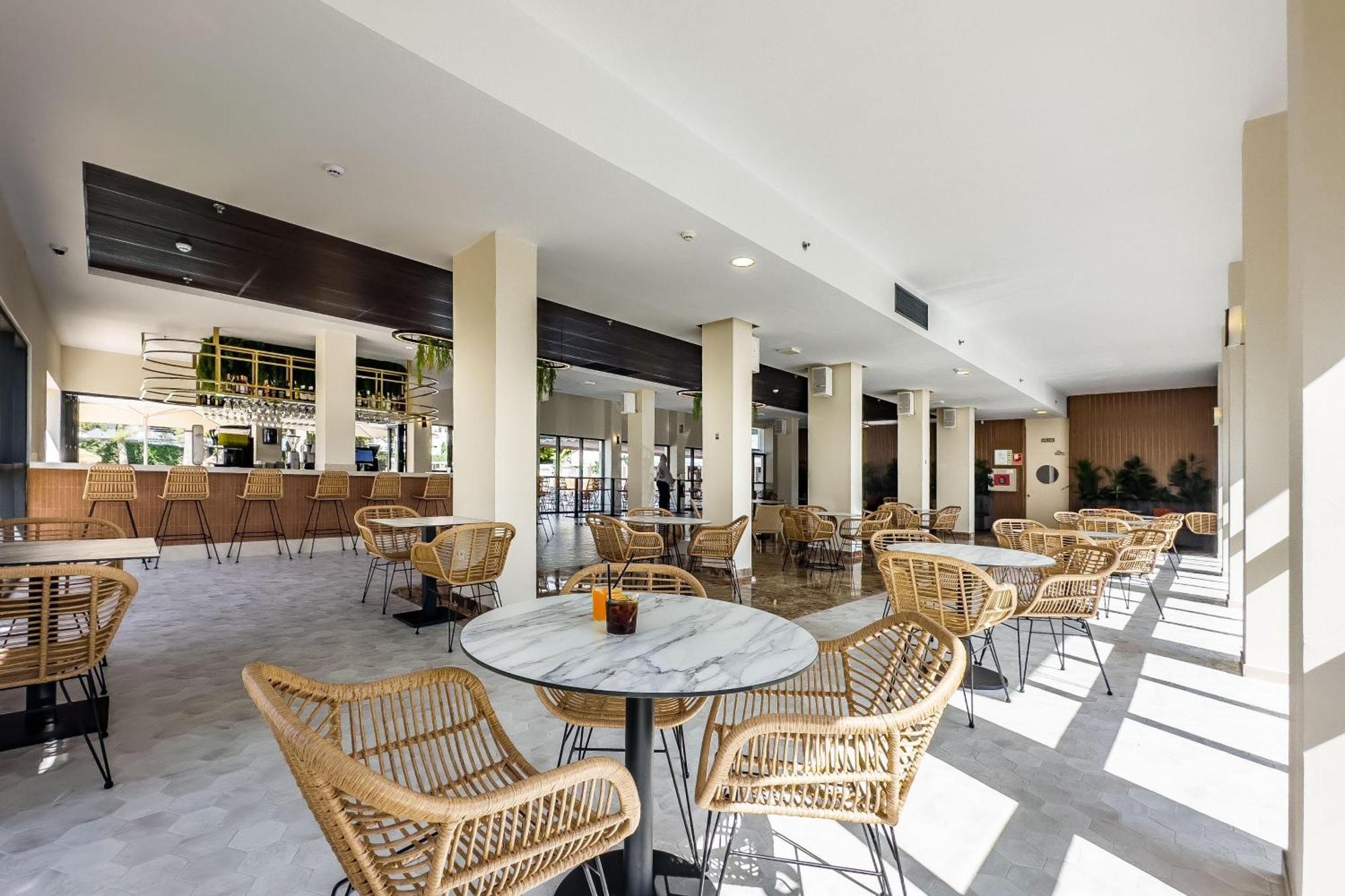 Indoor dining room at the Hotel THB San Fermín