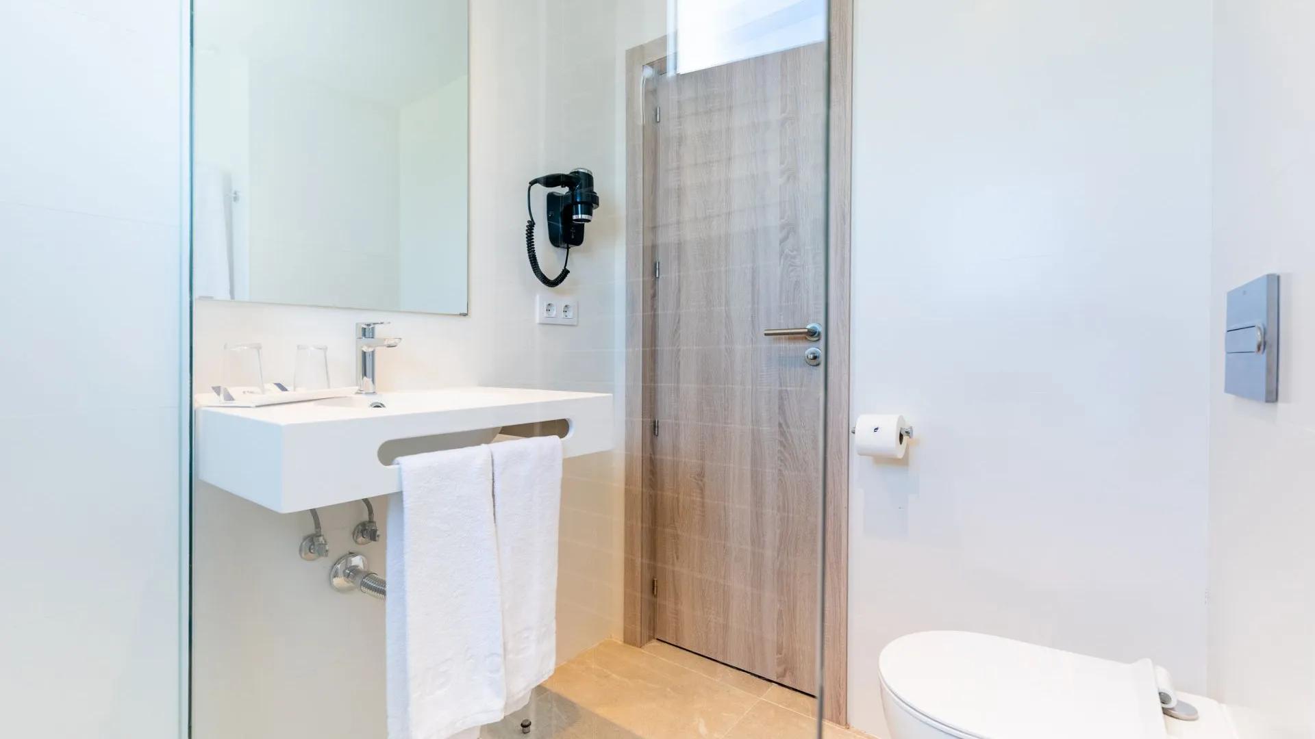 Bathroom at the Hotel THB San Fermín