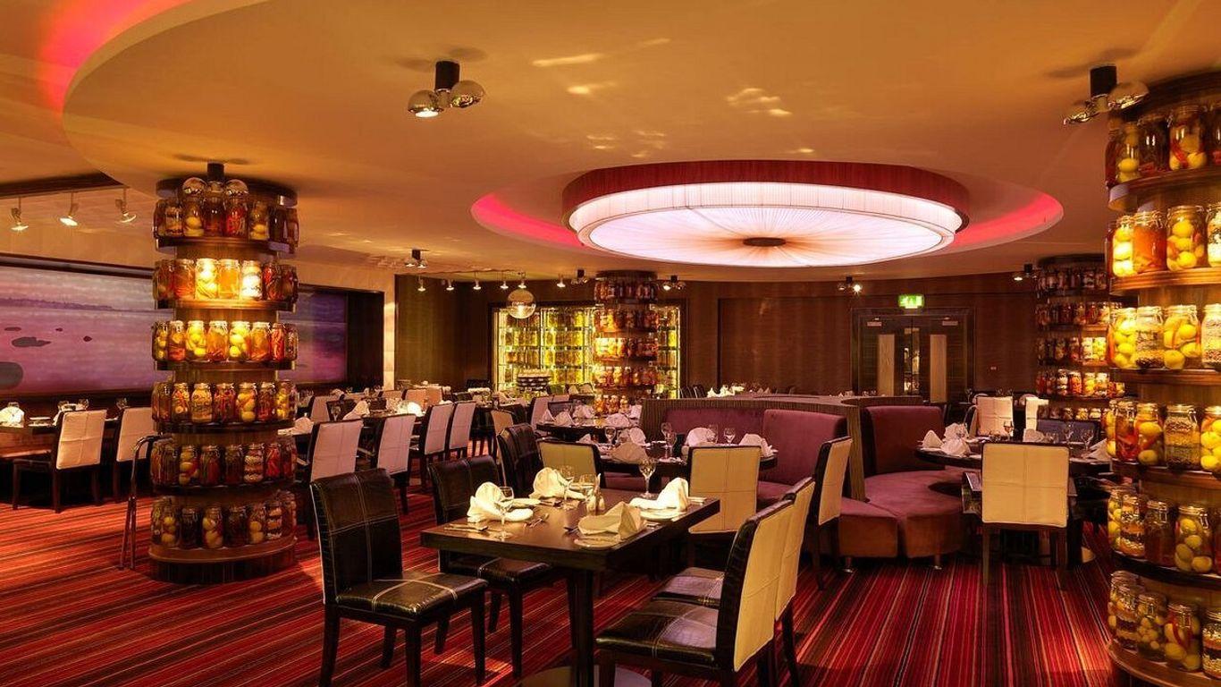 Indoor dining room at the Killarney Towers Hotel