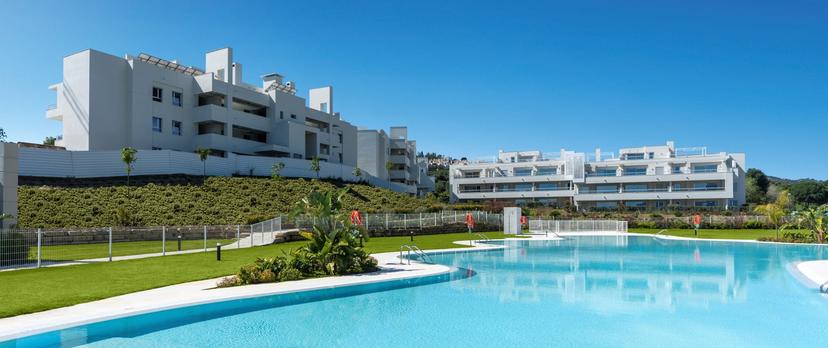 Outdoor swimming pool at the La Cala Golf Resort - Rentals