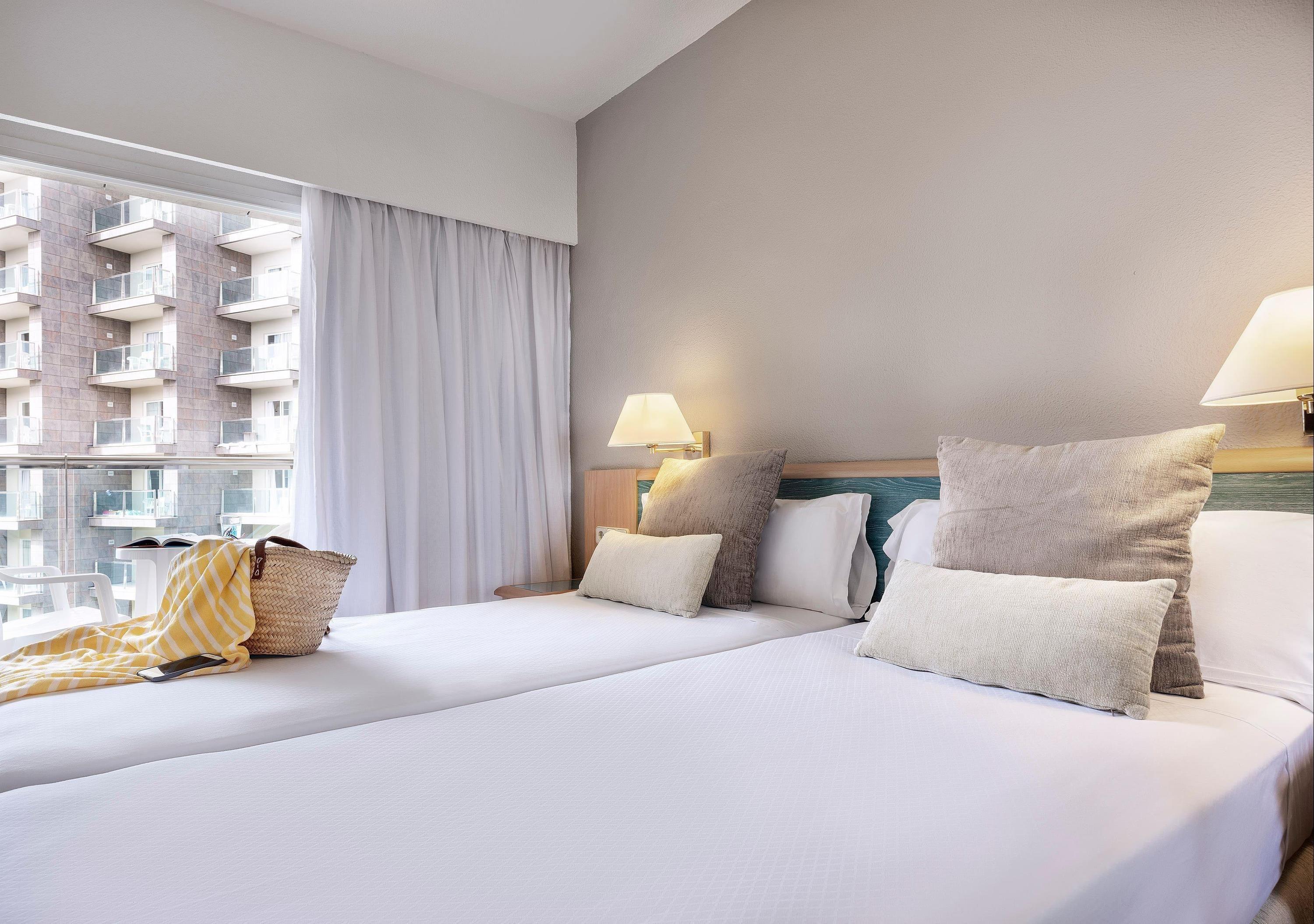 Double bed suite at the Melia Sol Principe