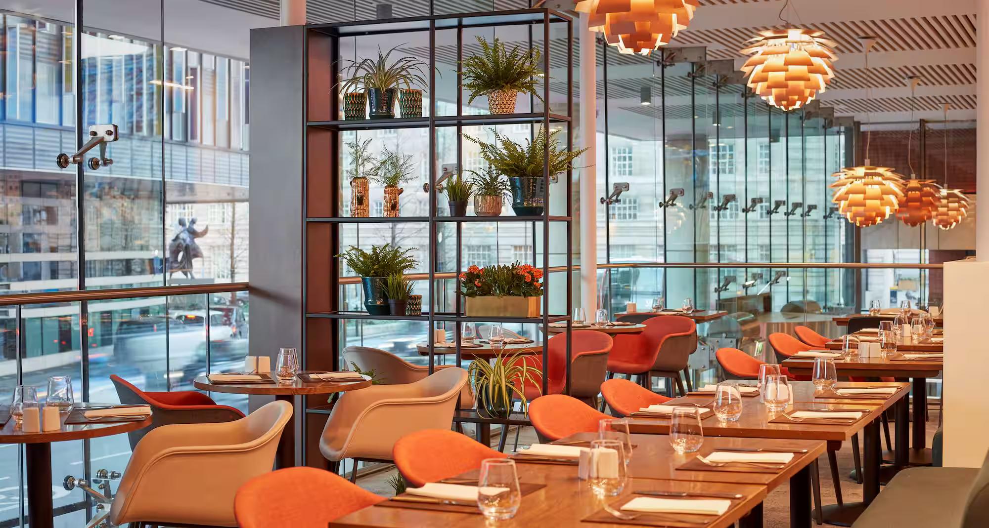 Indoor dining room a the Park Plaza County Hall