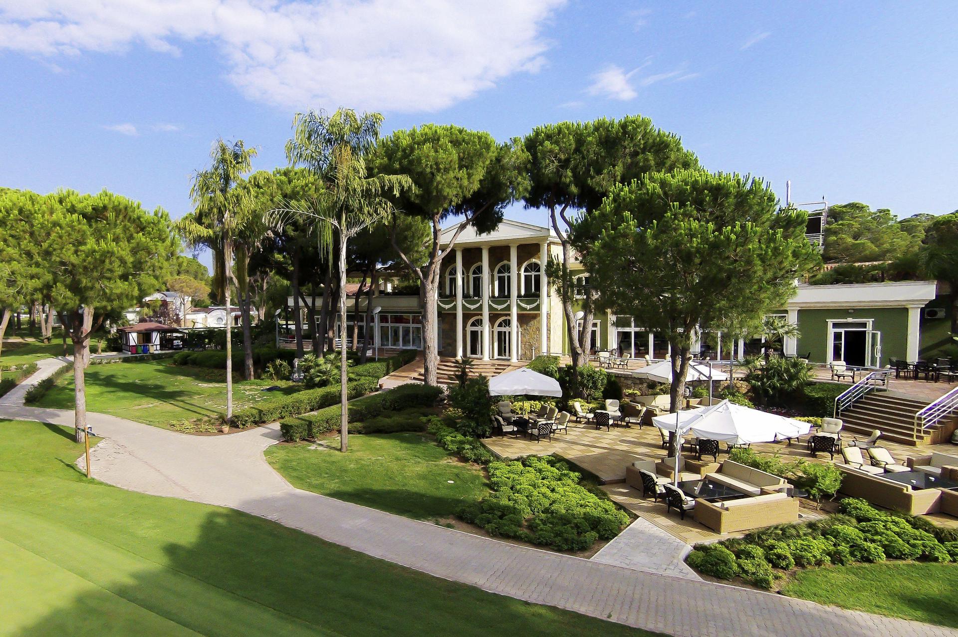 Clubhouse at the Robinson Nobilis