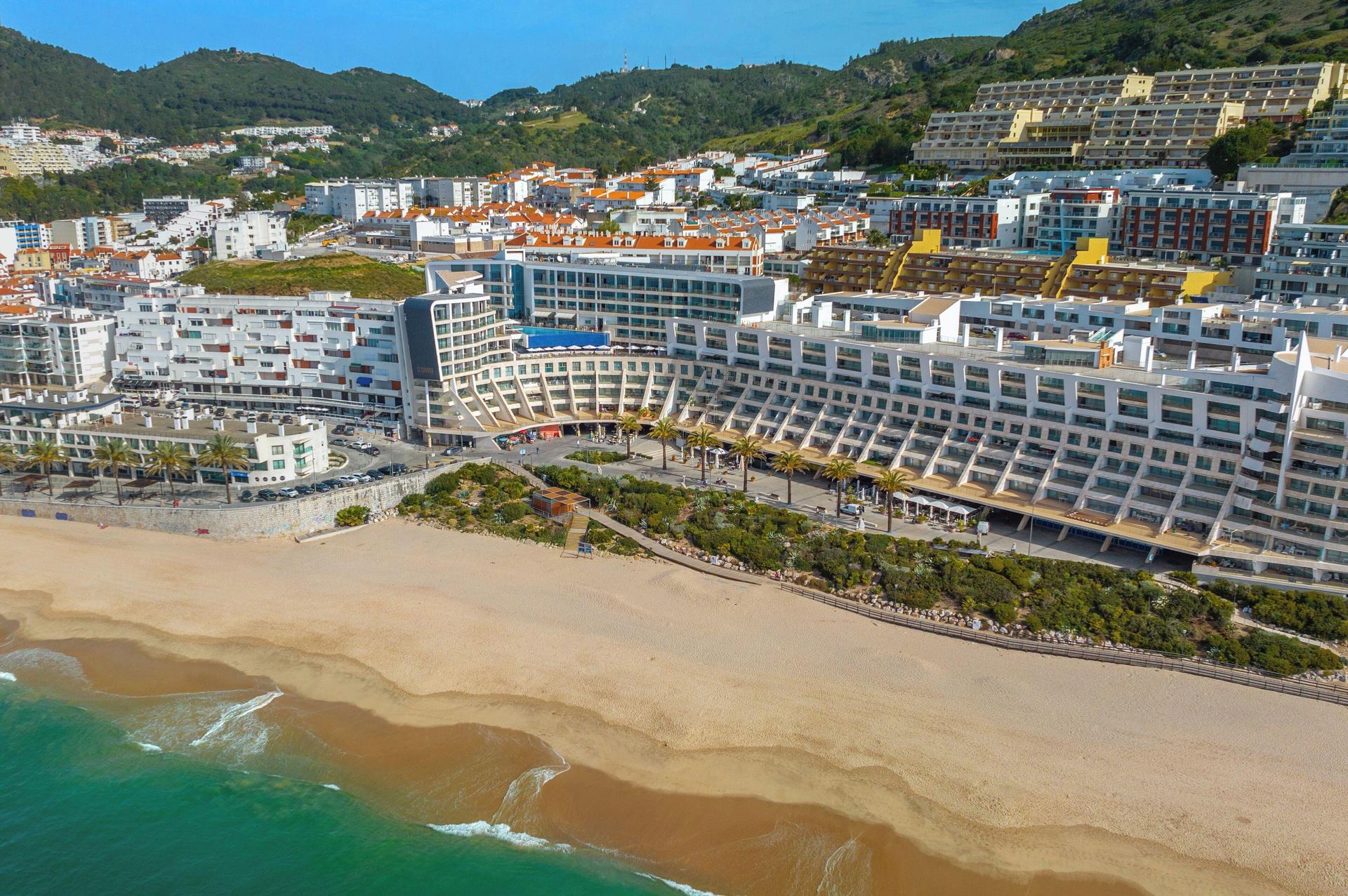 Overhead view of Sesimbra Oceanfront