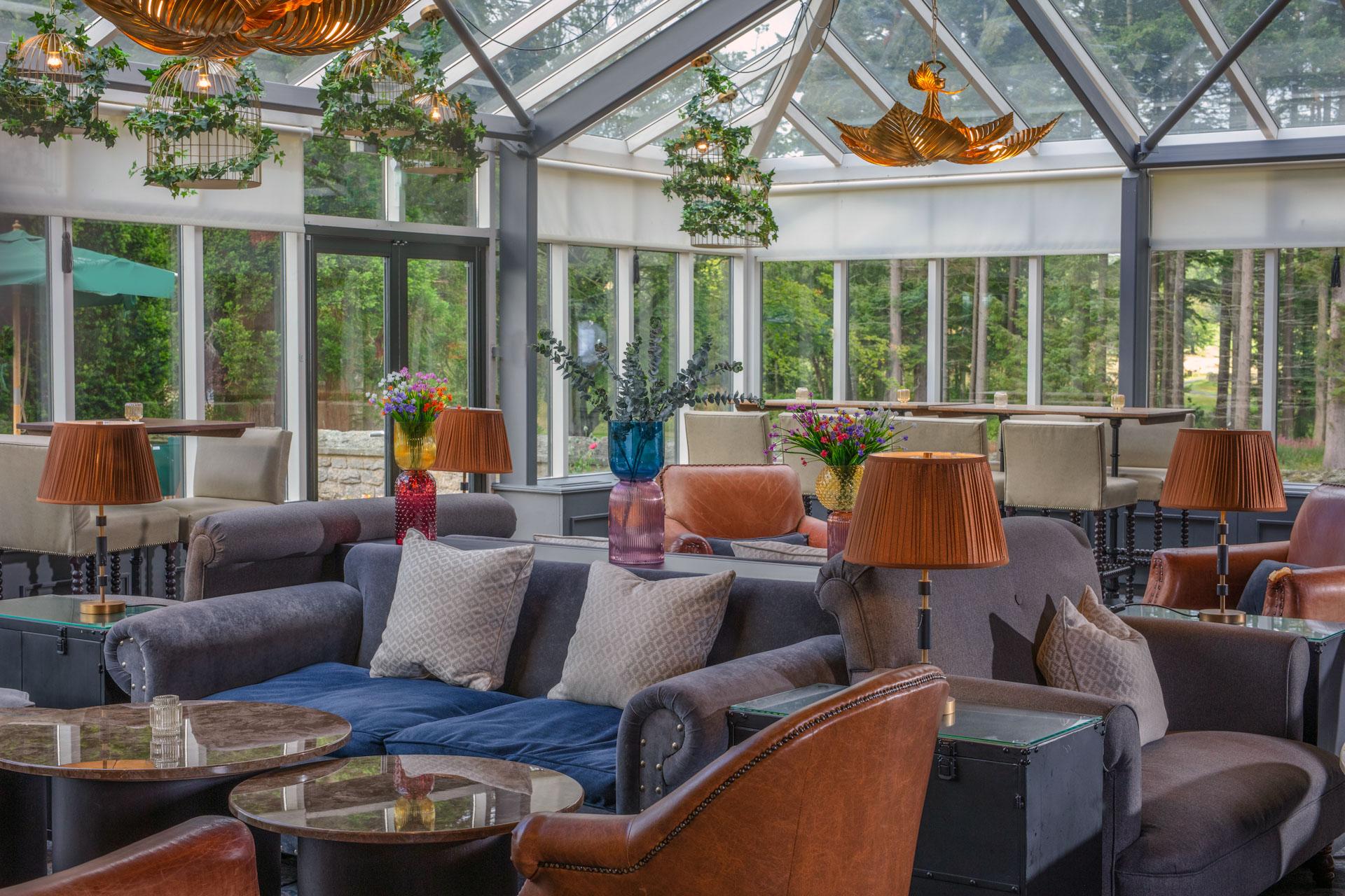 Indoor leisure area with a forest view