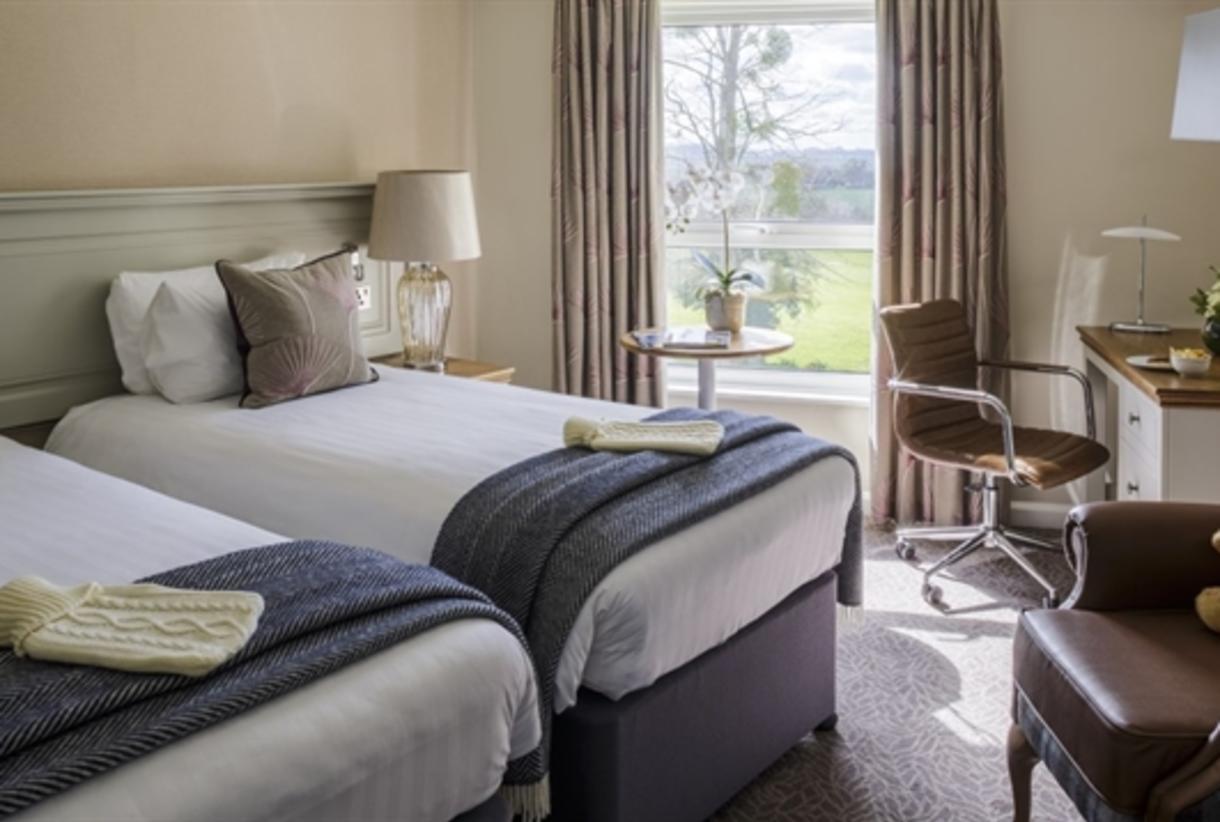 Twin bed room at the Tewkesbury Park Hotel