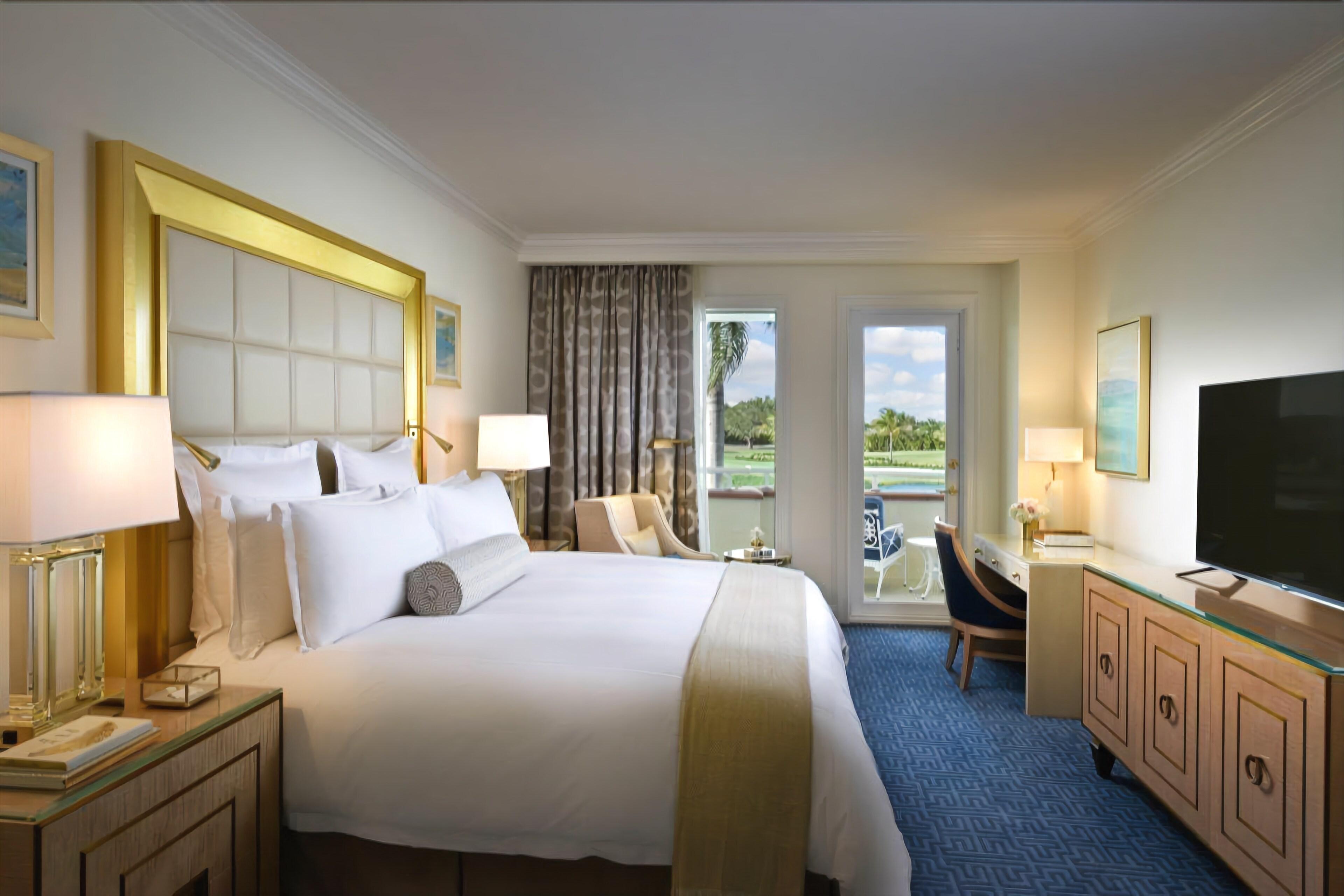 A modern double bed room at the Trump National Doral resort