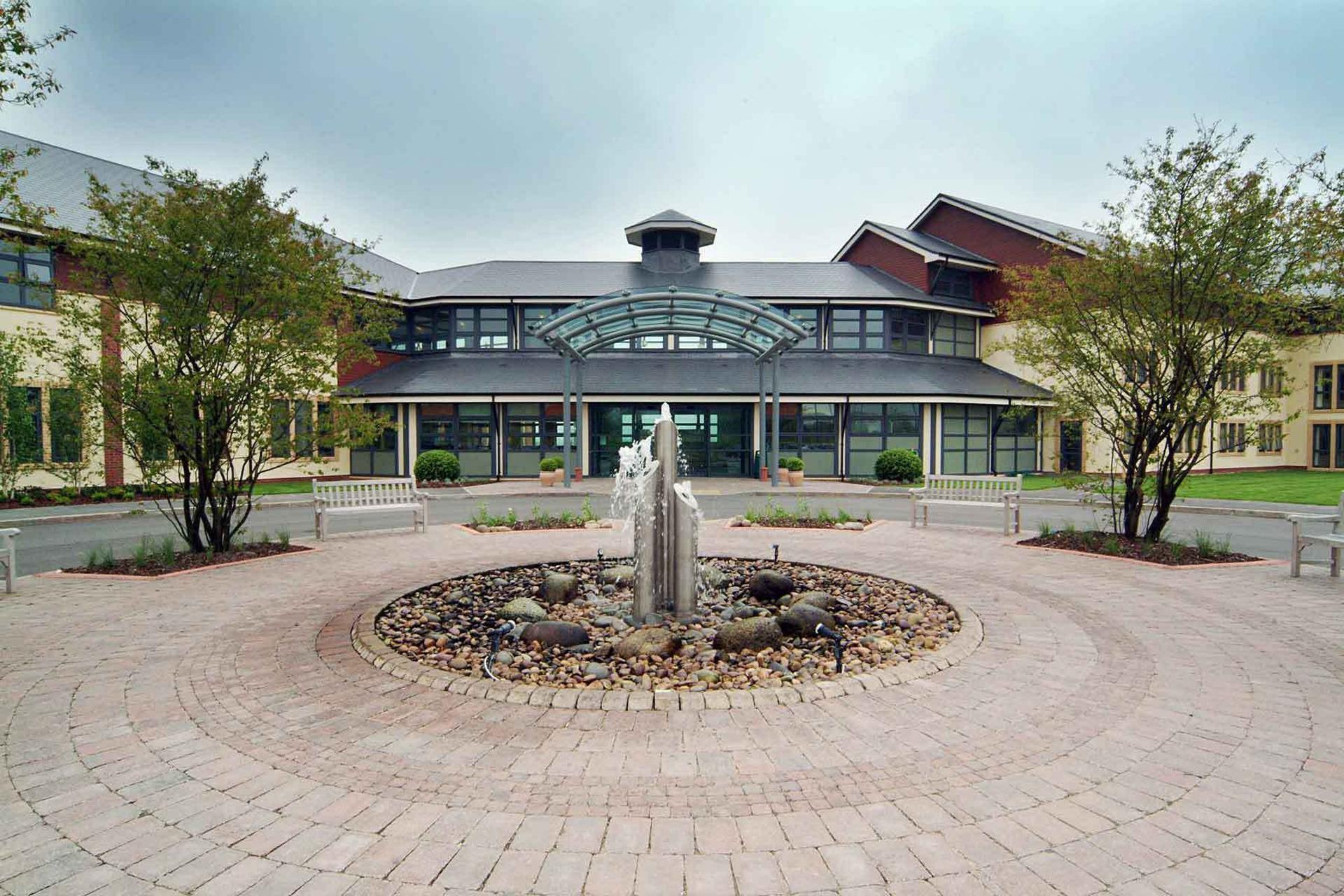 Front entrance to the Wychwood Park Hotel
