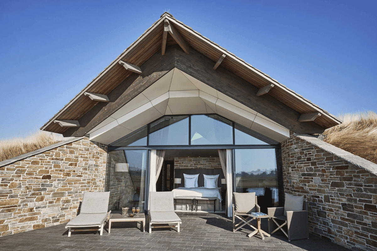A luxurious villa style suite at Great Northern