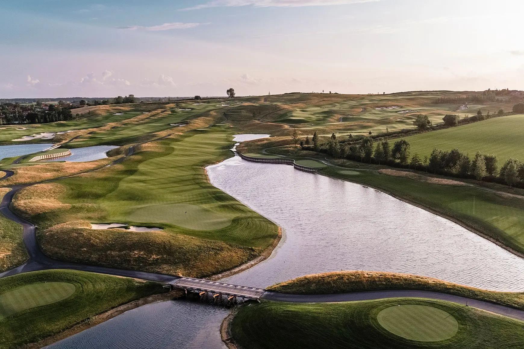 Overhead view of the Great Northern golf course with large water hazards