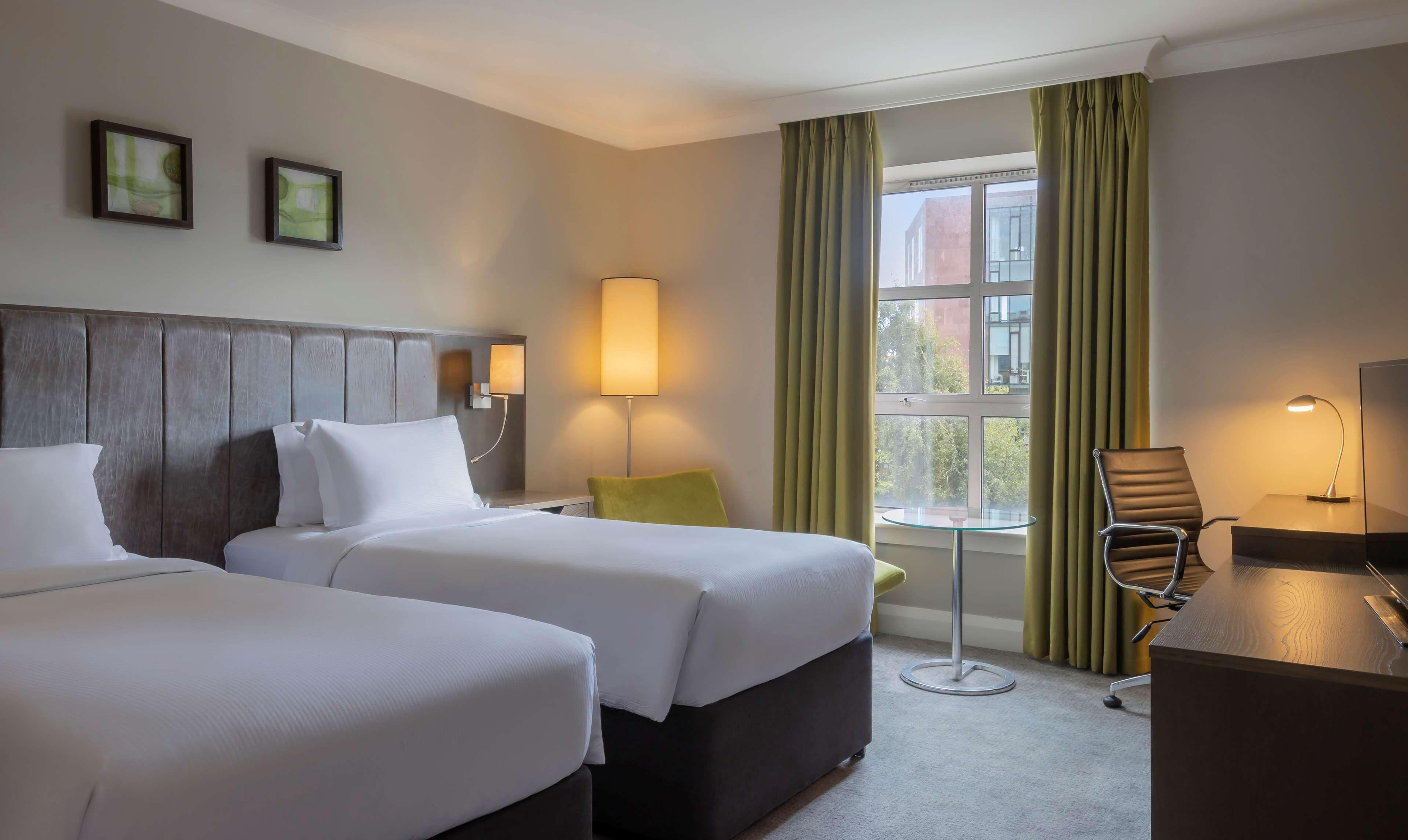 Twin bed suite at Hilton Dublin