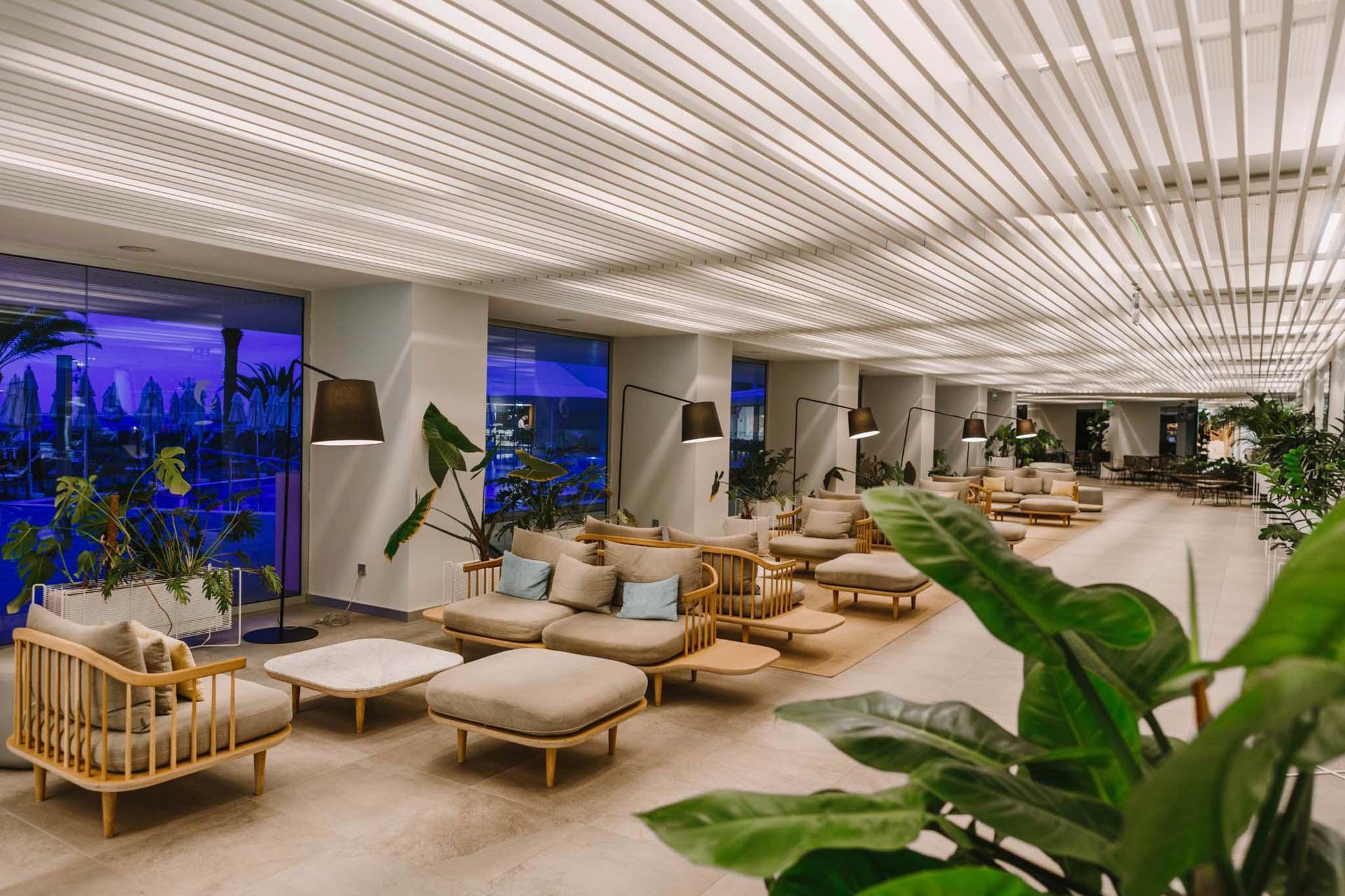 Indoor lounging area at the Hotel Don Gregory by Dunas