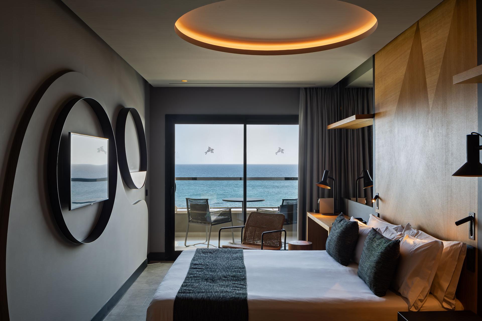 Double Room with a balcony and sea view