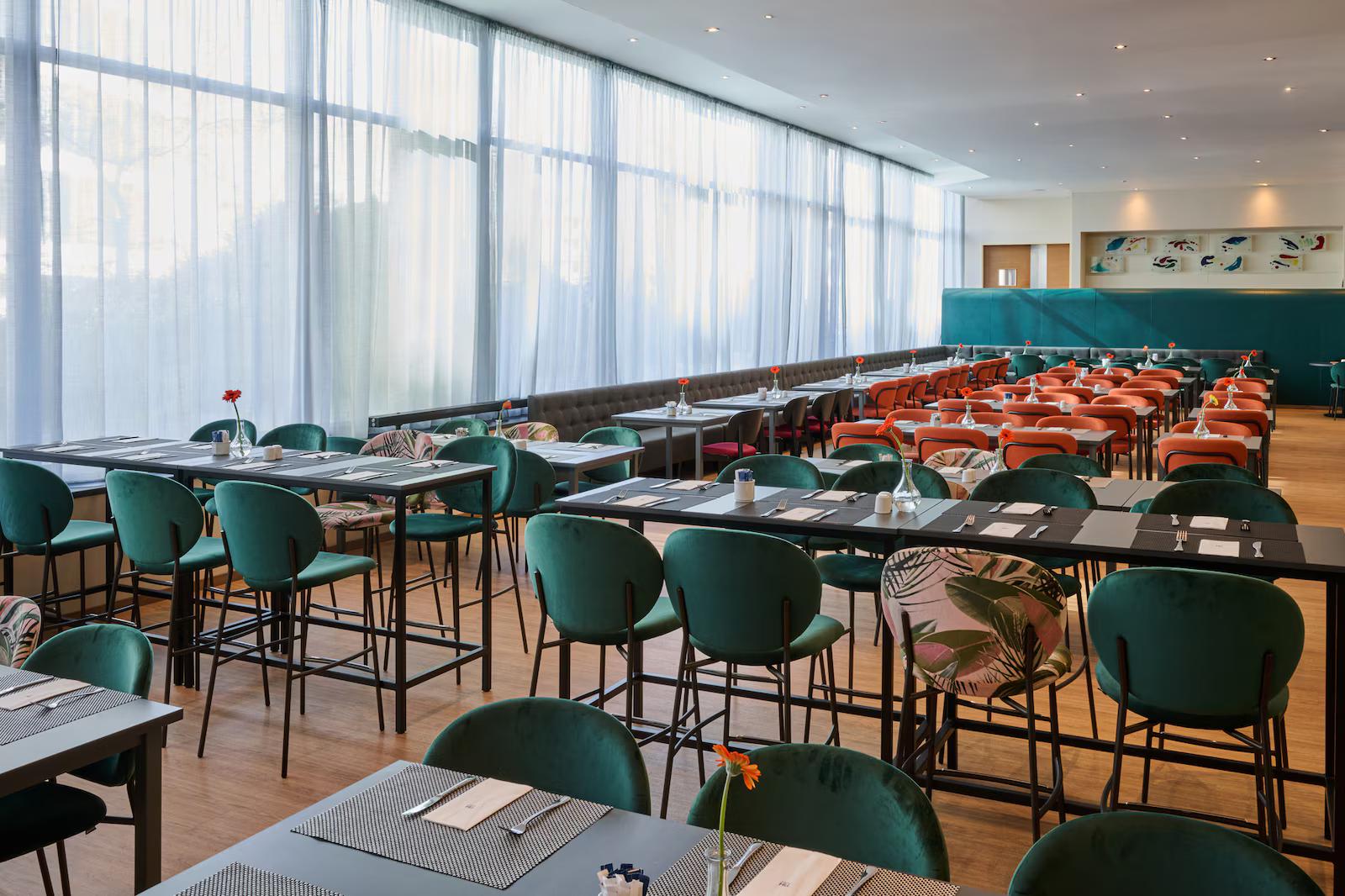 Dining room at Hotel NH Prague City