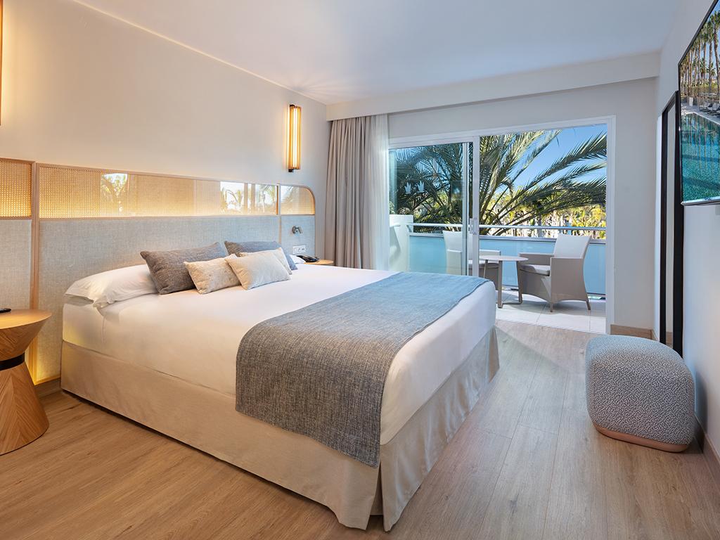 Double bed suite with balcony views at Hotel Tabaiba Princess