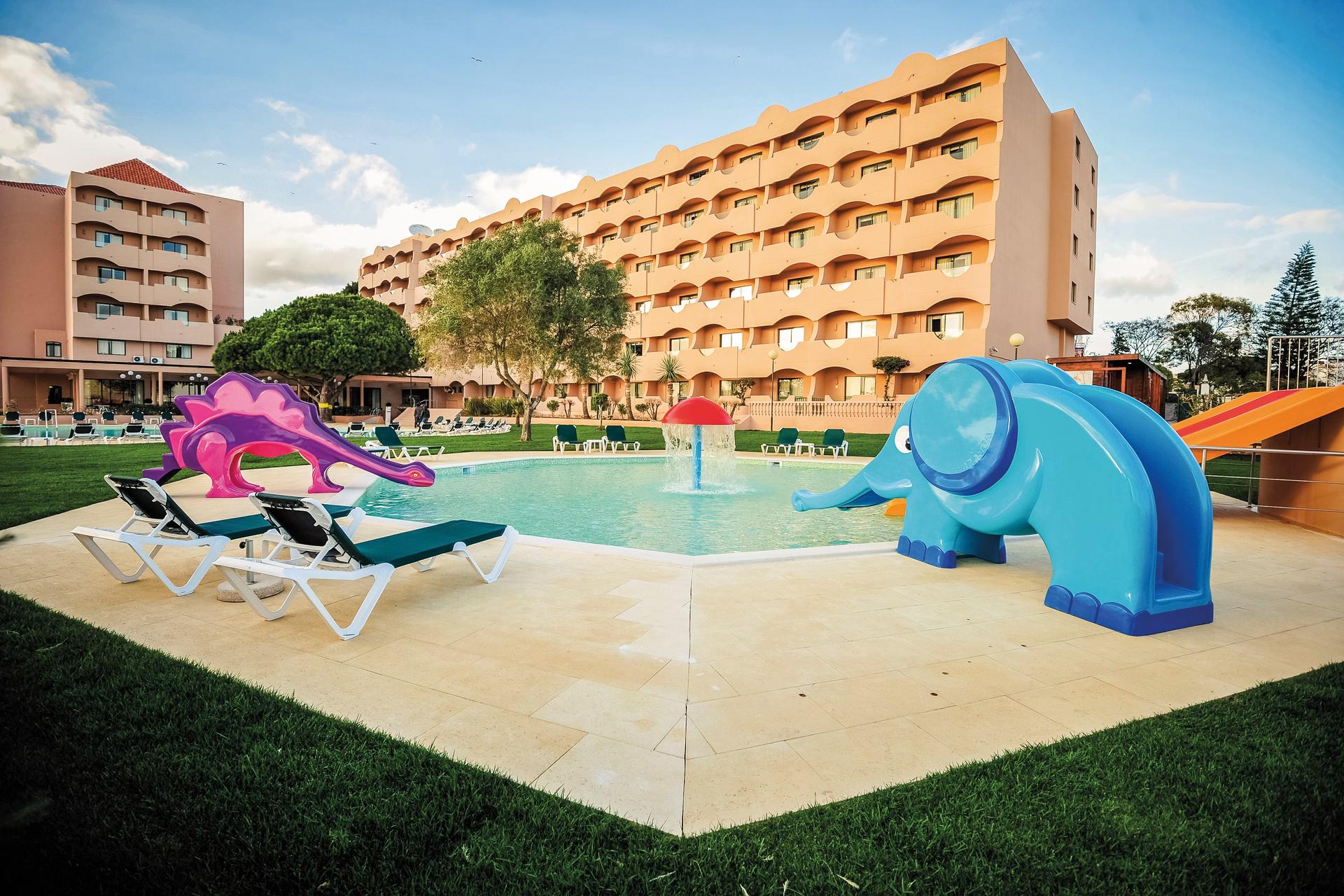 Panoramic view of the kids pool at Hotel Vila Gale Atlantico