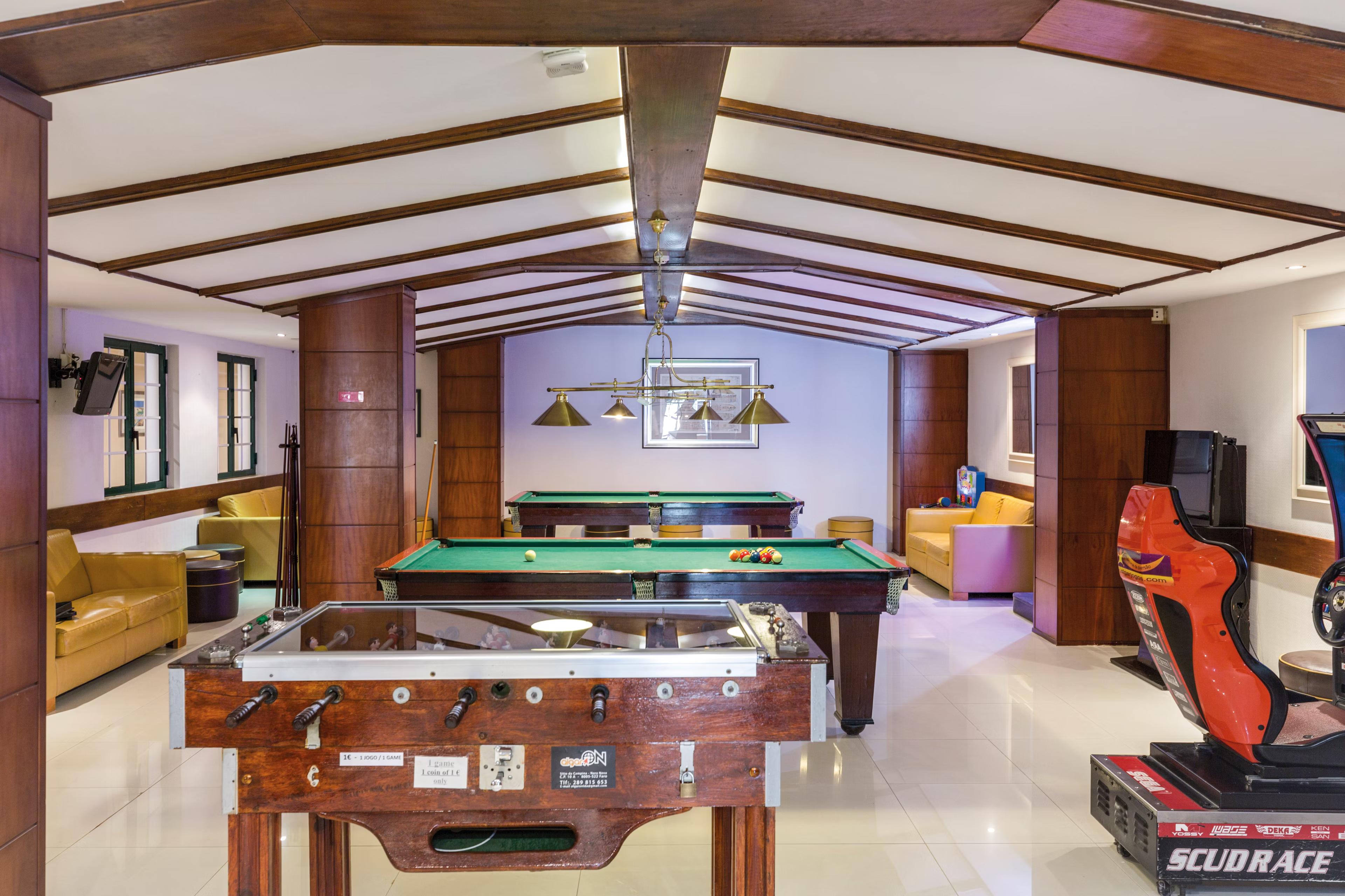 Games room atHotel Vila Gale Atlantico