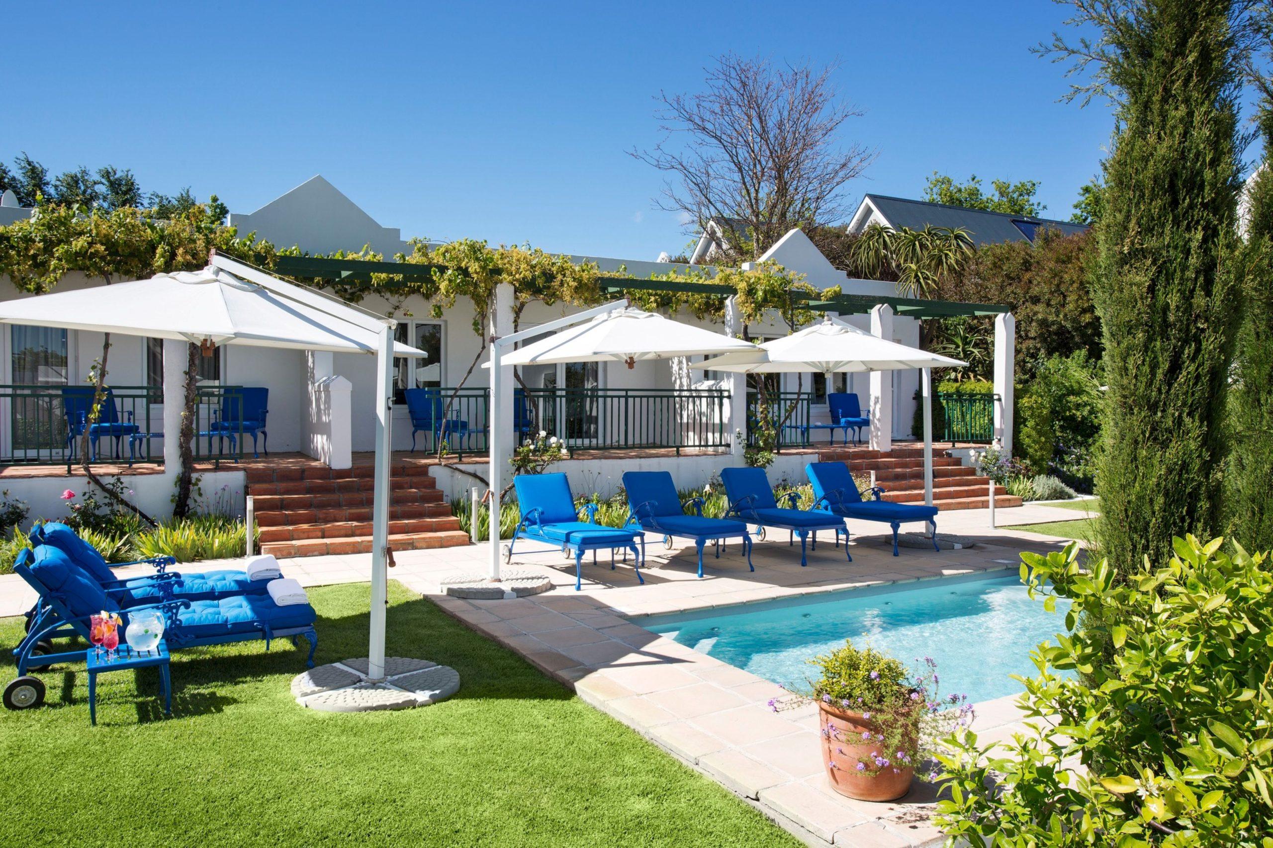 Outdoor swimming pool at Majeka House