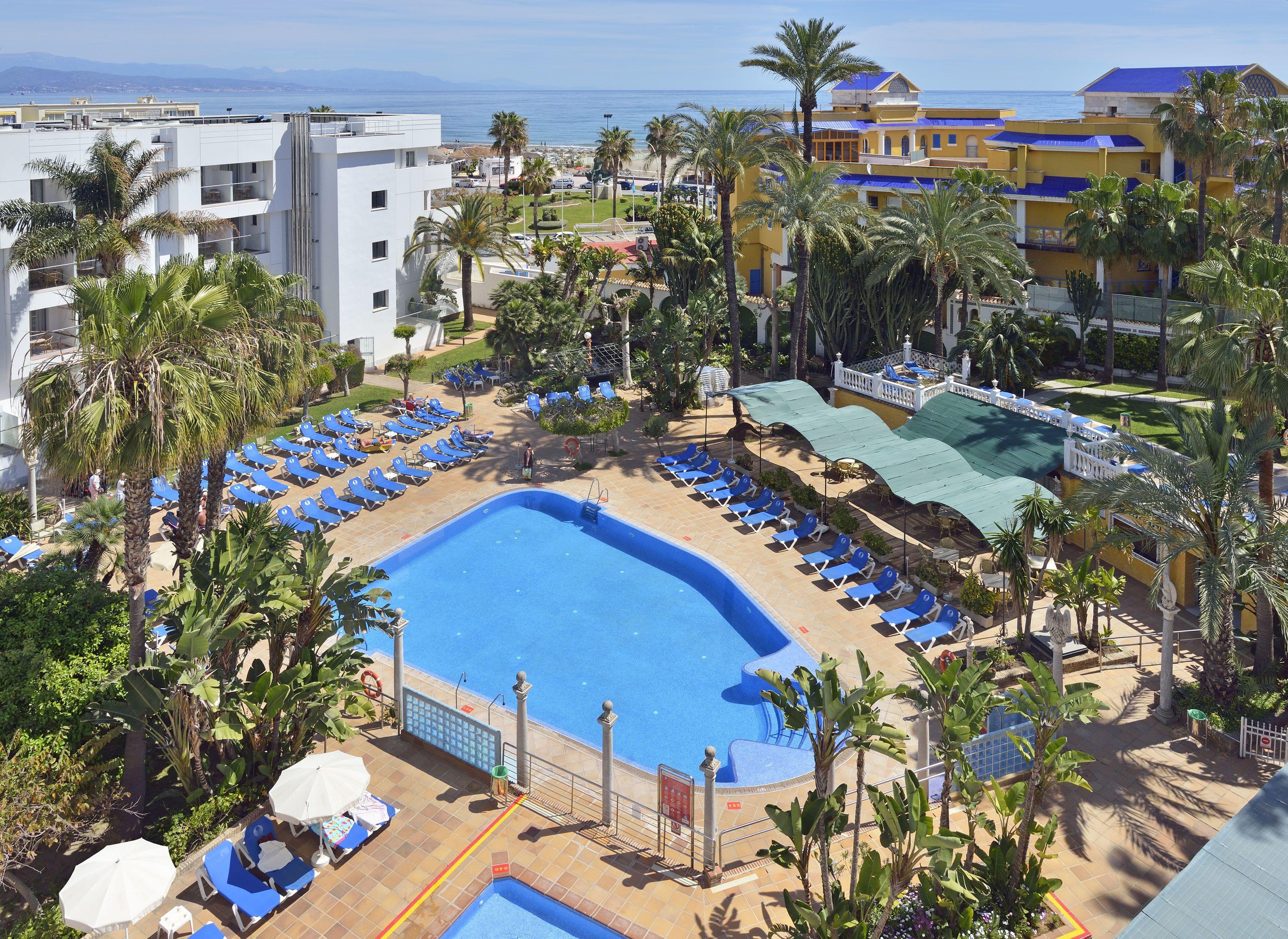 Overhead view of the outdoor swimming pool at Melia Sol Don Pedro