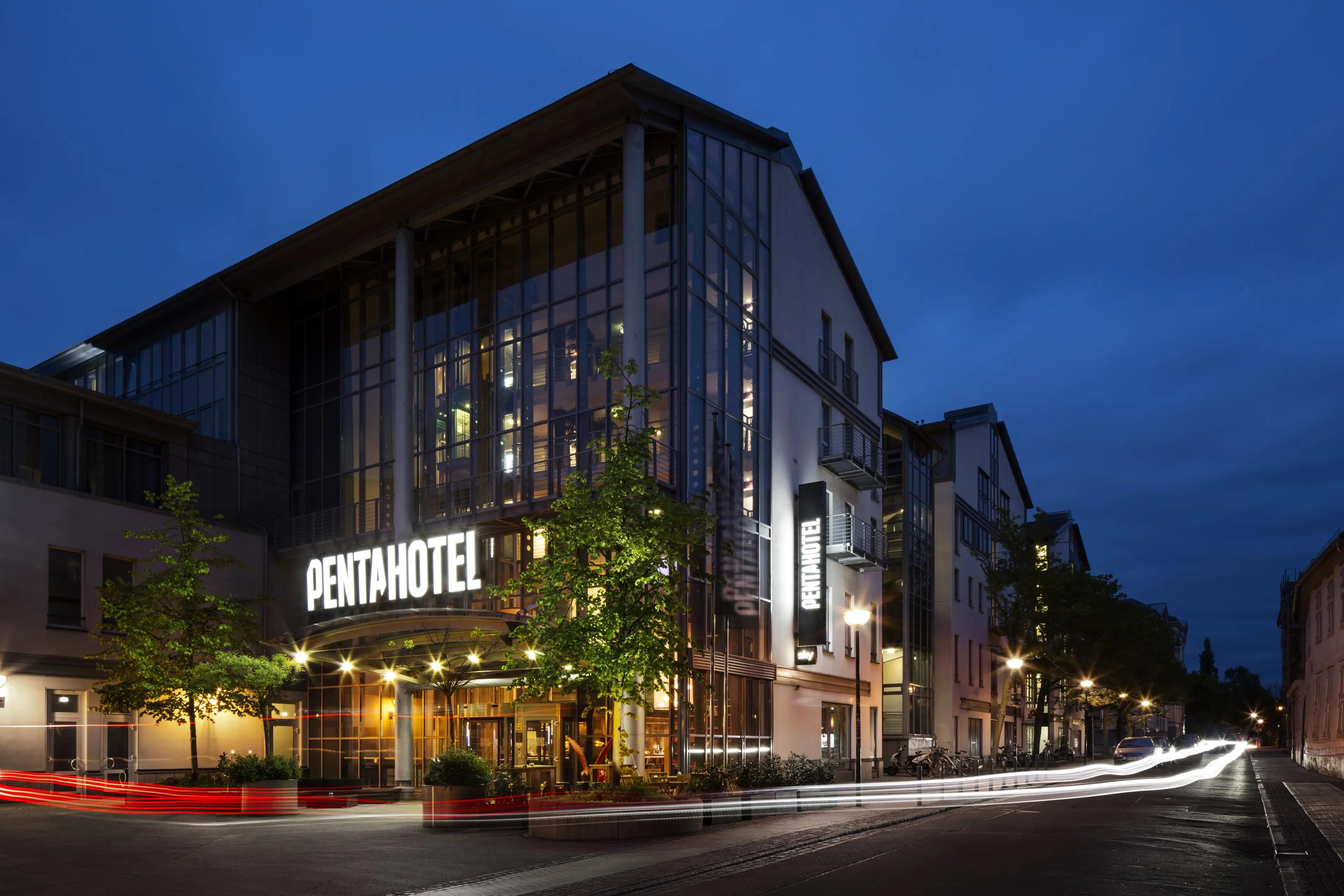 Panoramic view of the Pentahotel building