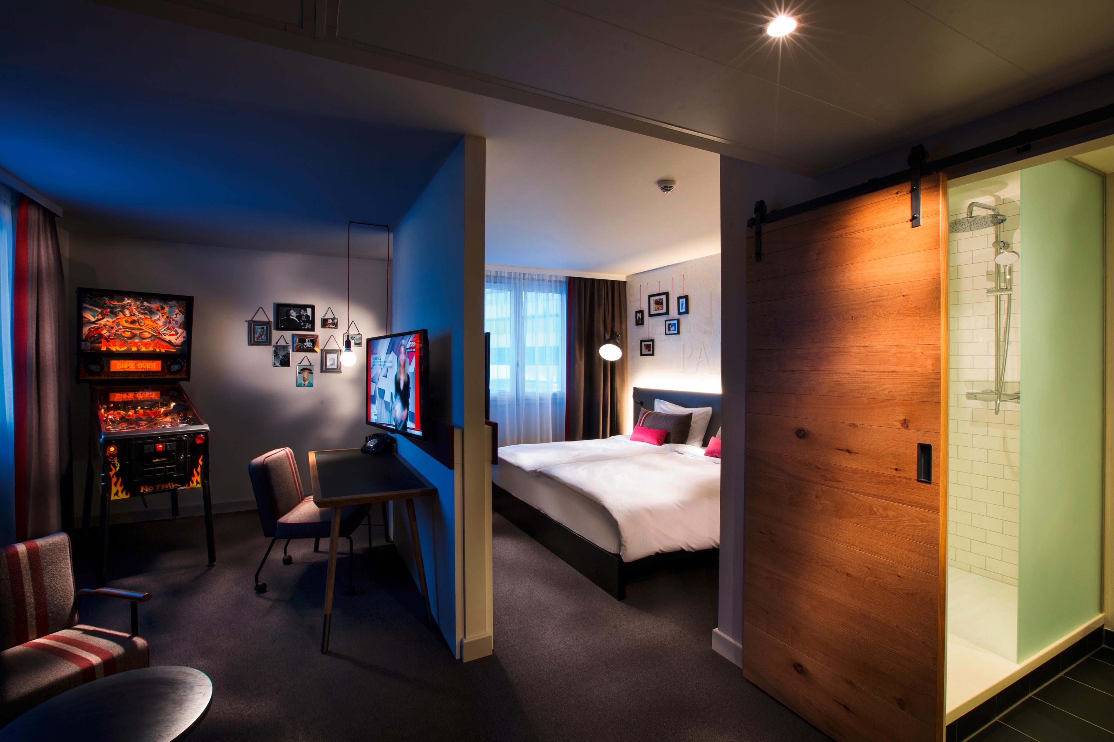 Spacious double bed suite at Pentahotel