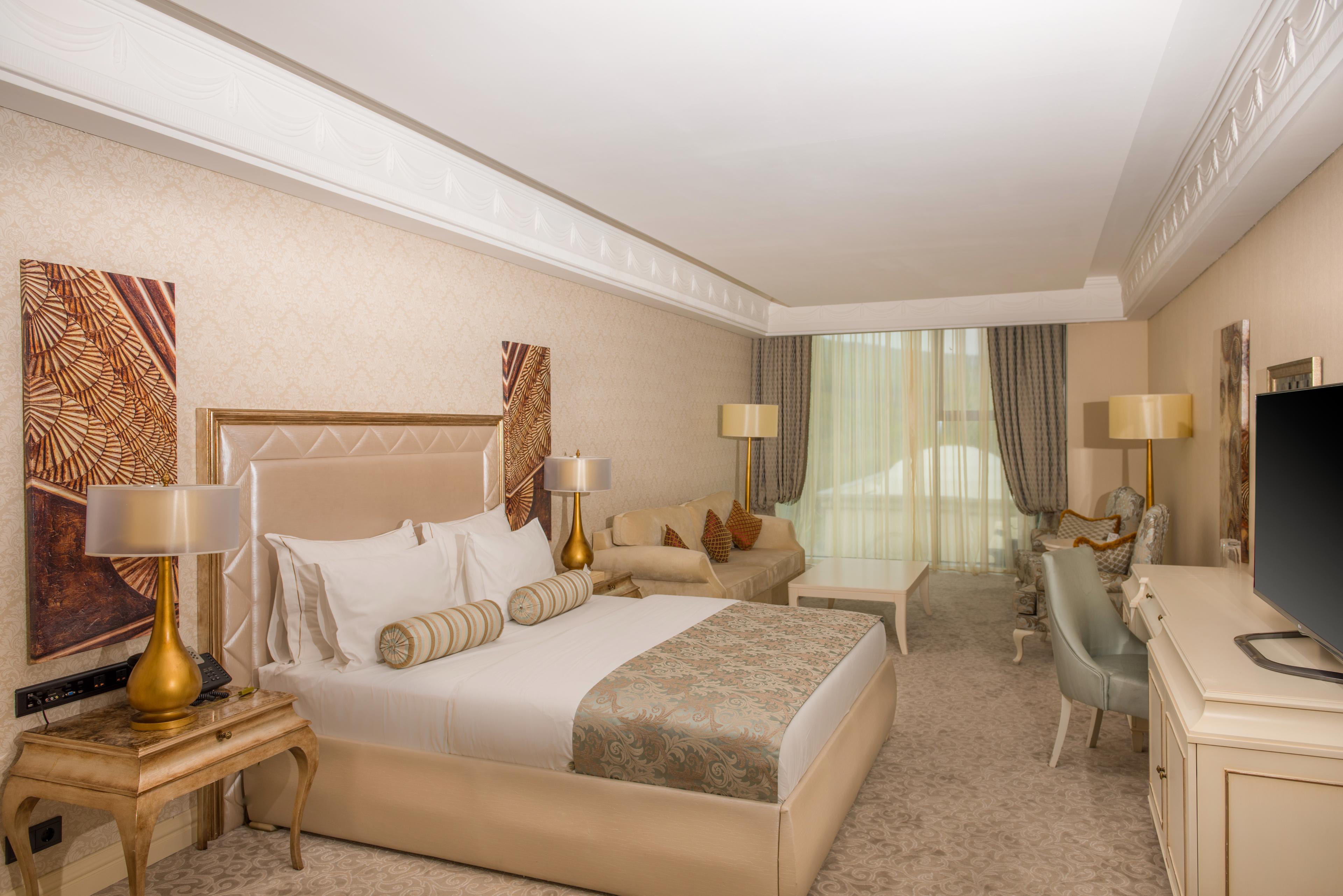 Spacious double bed suite at Quba Palace Hotel