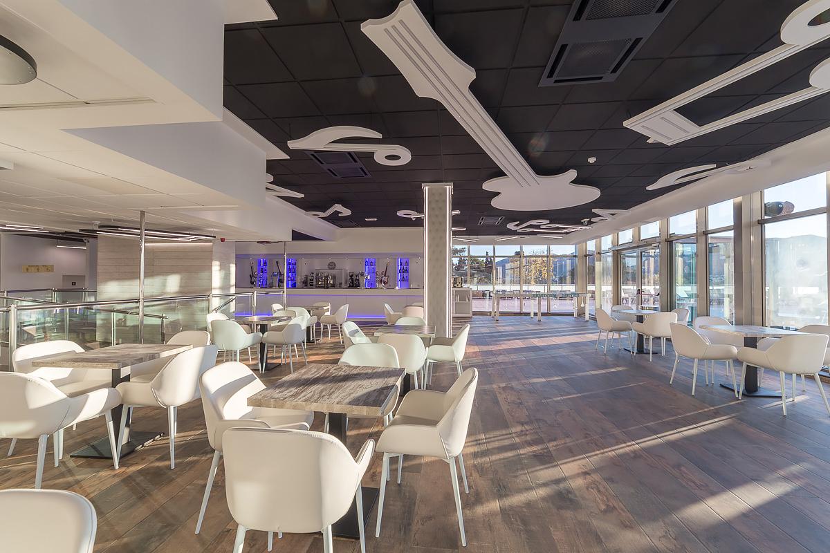 Indoor entertainment centre and bar at Sandos Benidorm Suites