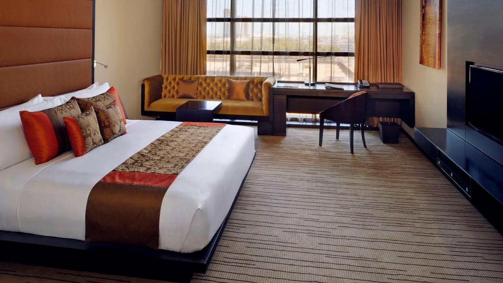 Spacious double bed suite at Southern Sun - Abu Dhabi