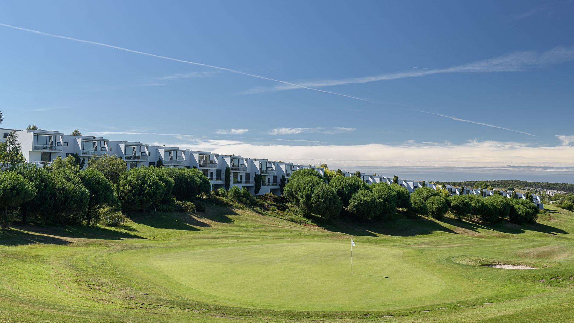 A smooth green at Bom Sucesso Resort