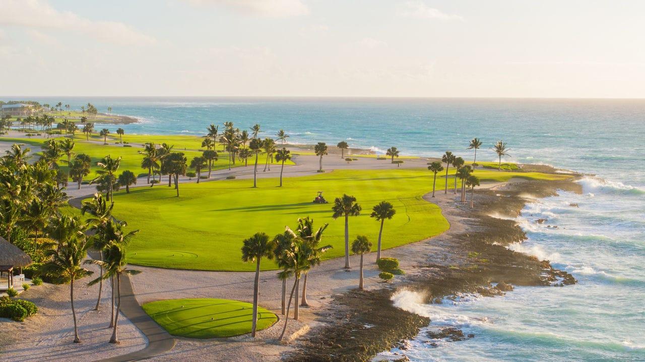 A well maintained fairway running along the coast