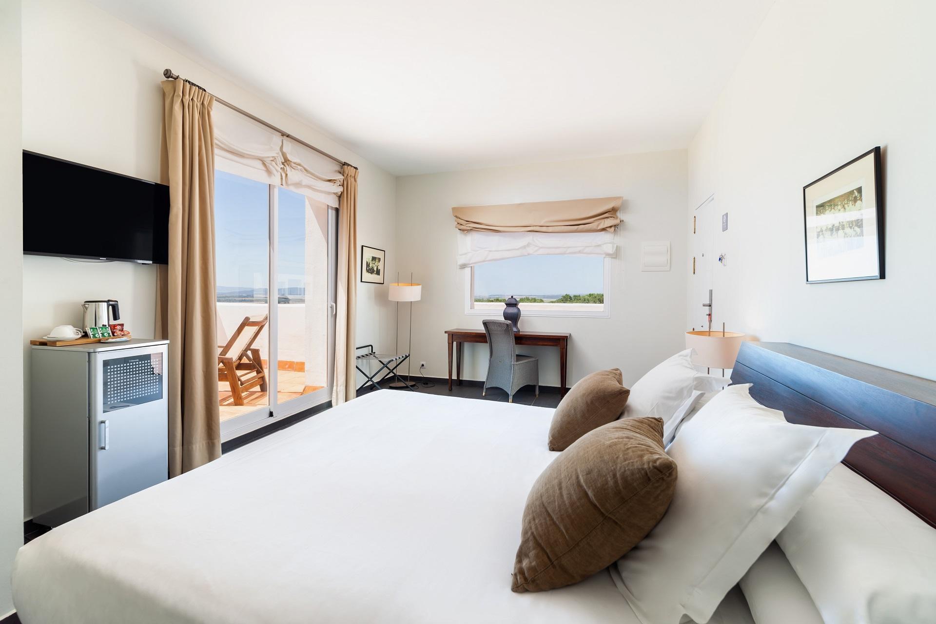 Double bed suite at Fairplay Golf & Spa Resort