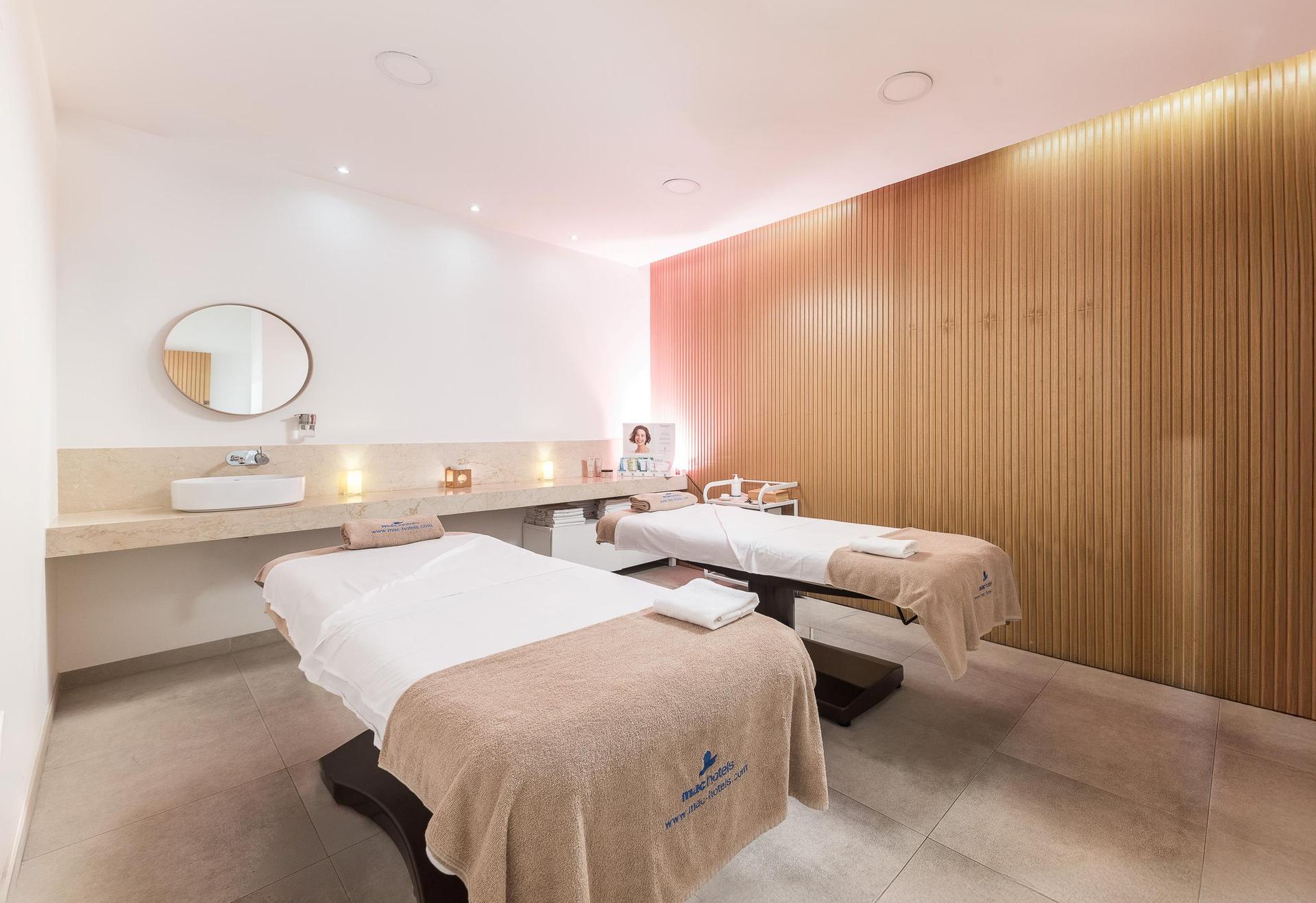 Spa facilities at Hotel MAC Puerto Marina