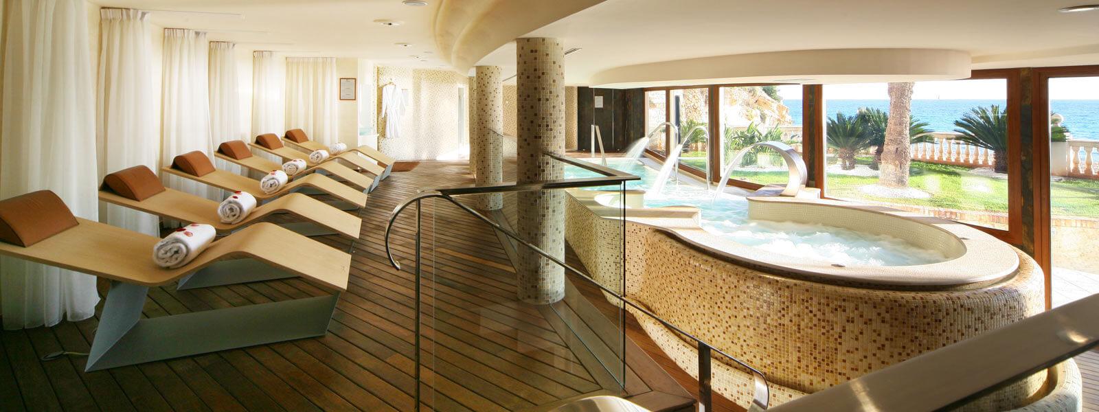 Indoor pool as part of spa facilities at Hotel Nixe Palace