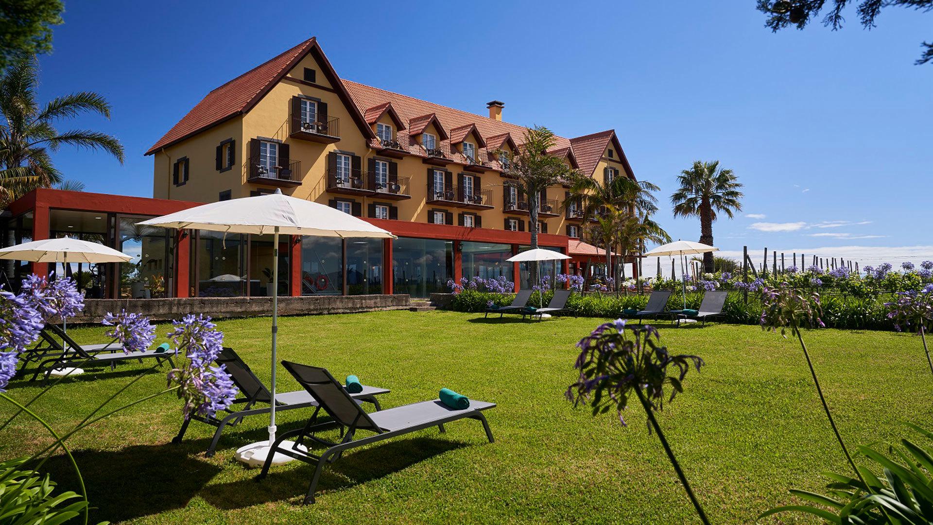Panoramic view of the Hotel Quinta do Furão building