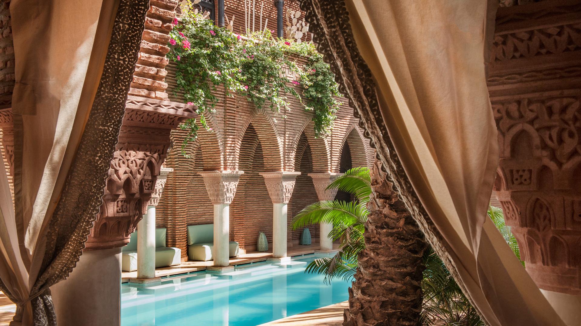Outdoor swimming pool at La Sultana Marrakech