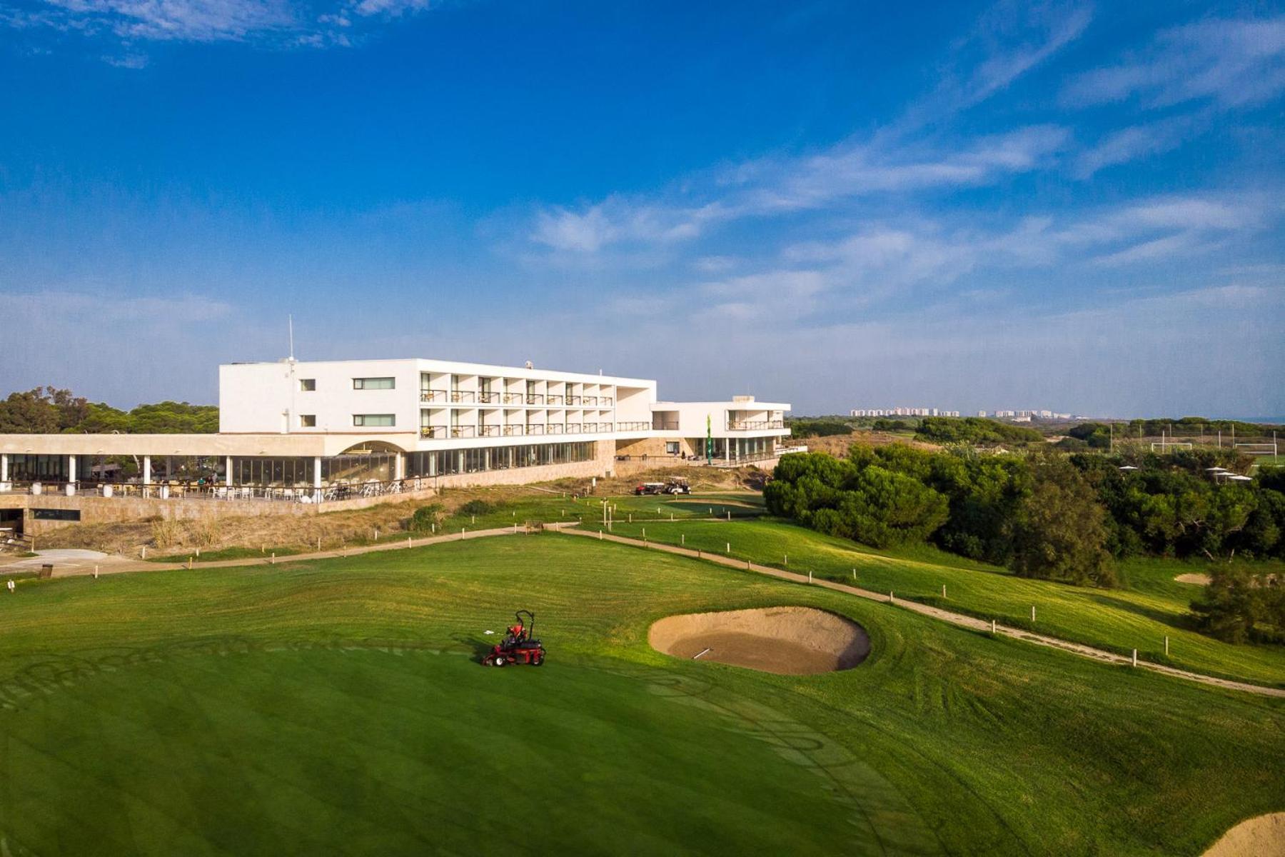 Panoramic view of Parador El Saler overlooking the course
